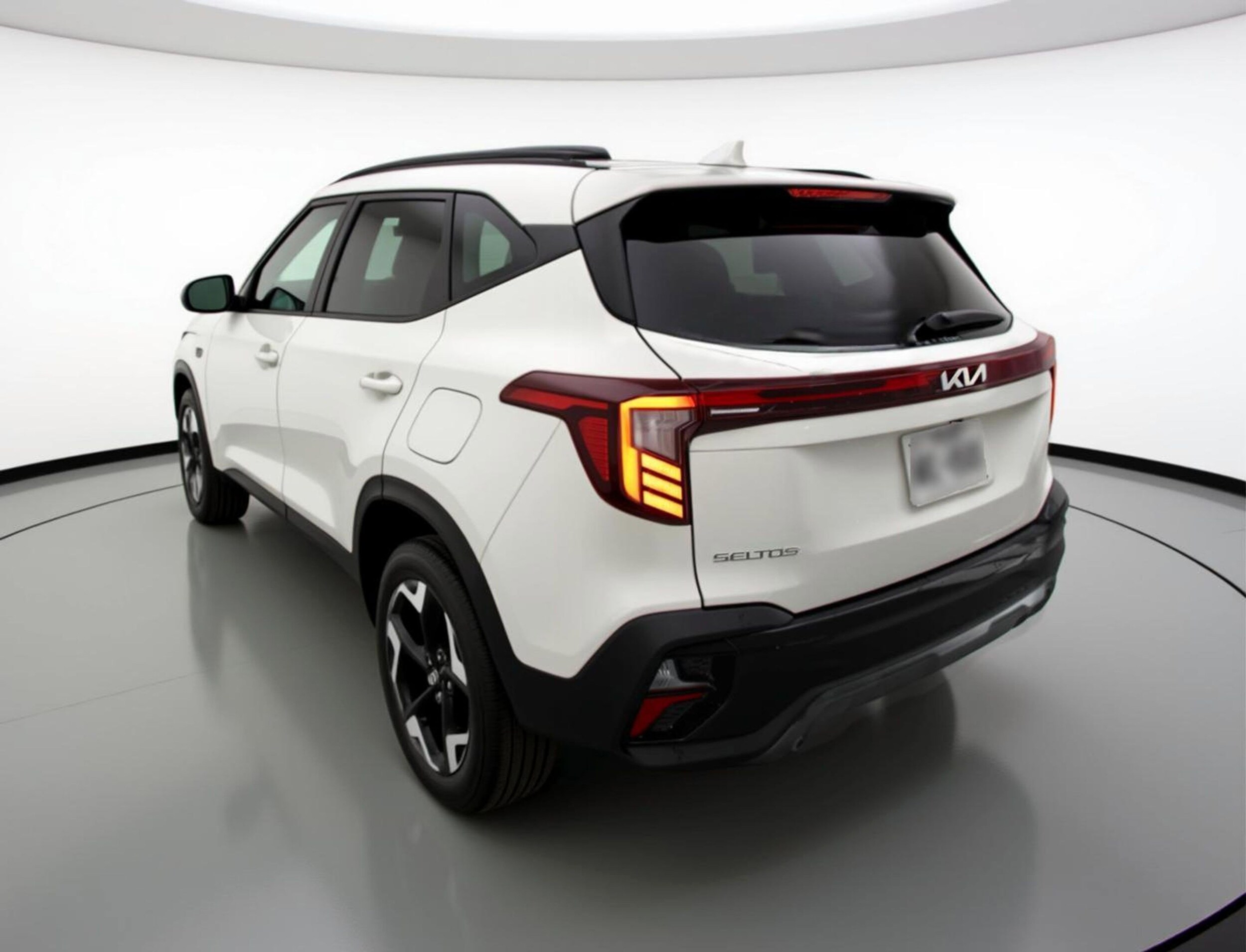 Thumbnail: 2025 Kia Seltos - 6