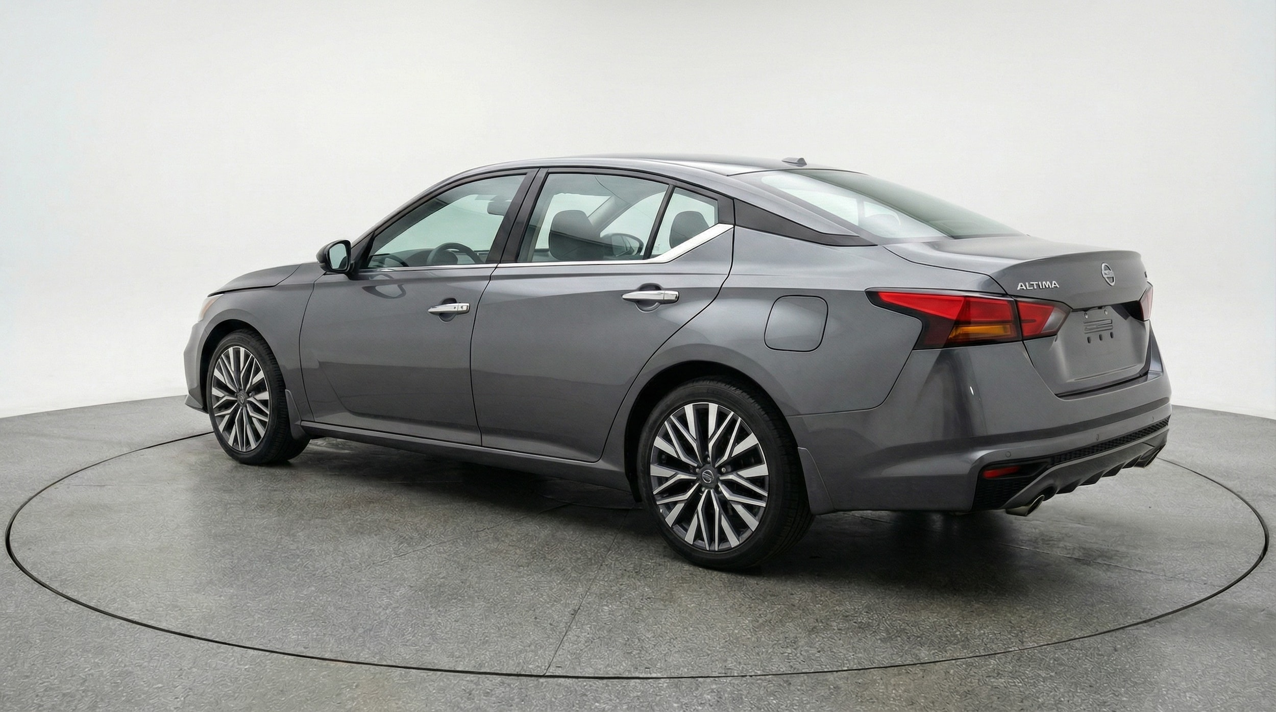 Thumbnail: 2025 Nissan Altima - 5