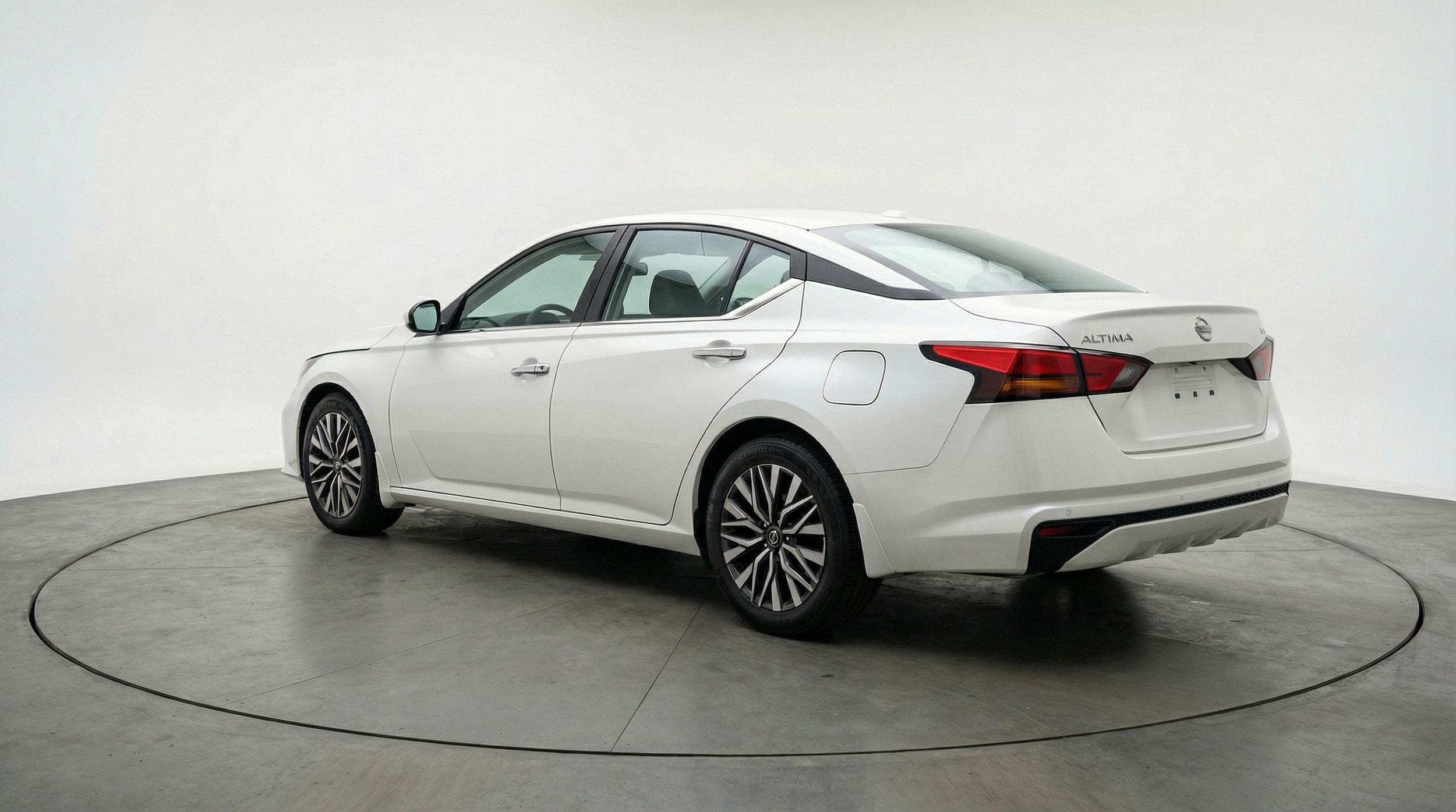 Thumbnail: 2025 Nissan Altima - 5