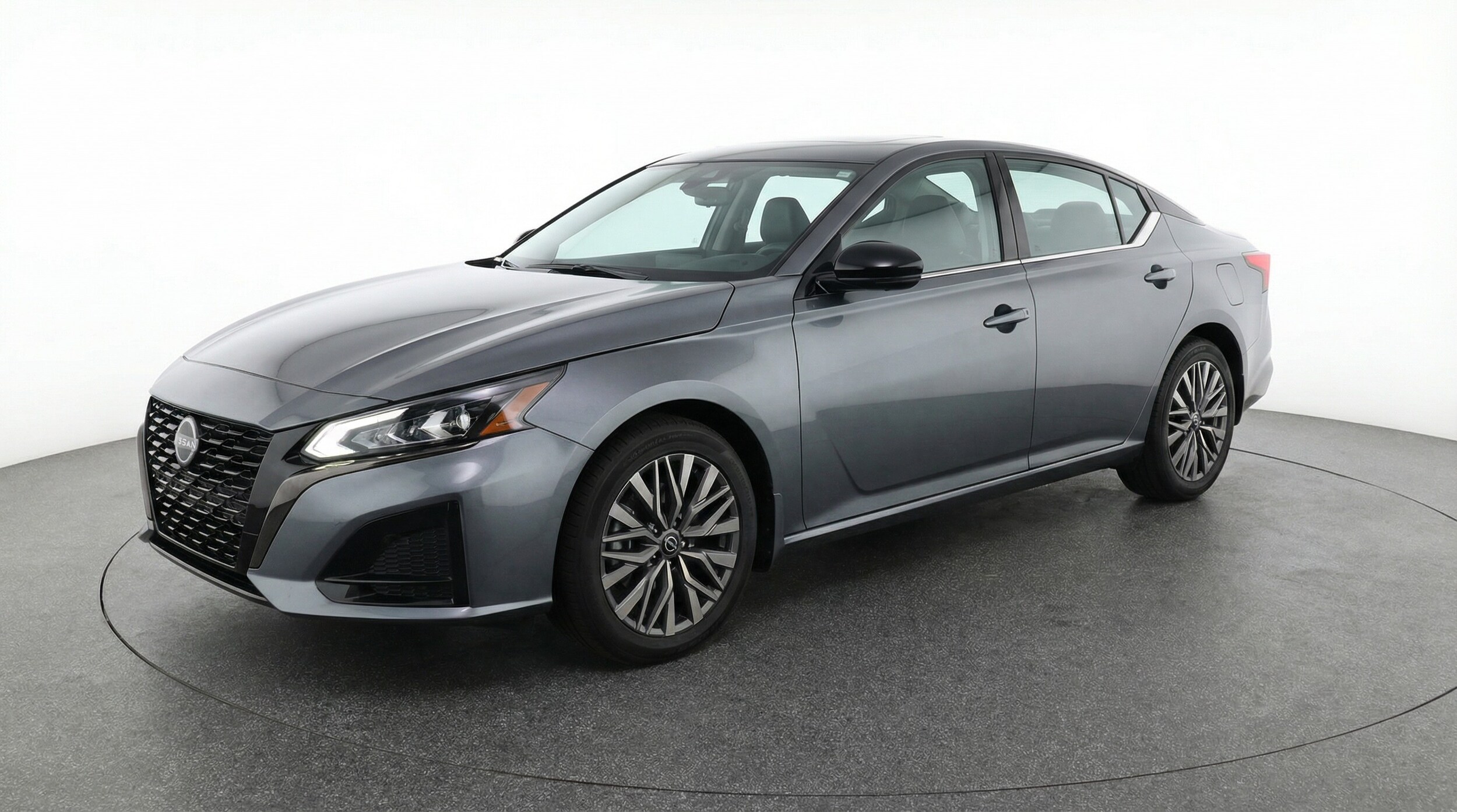 Thumbnail: 2025 Nissan Altima - 3