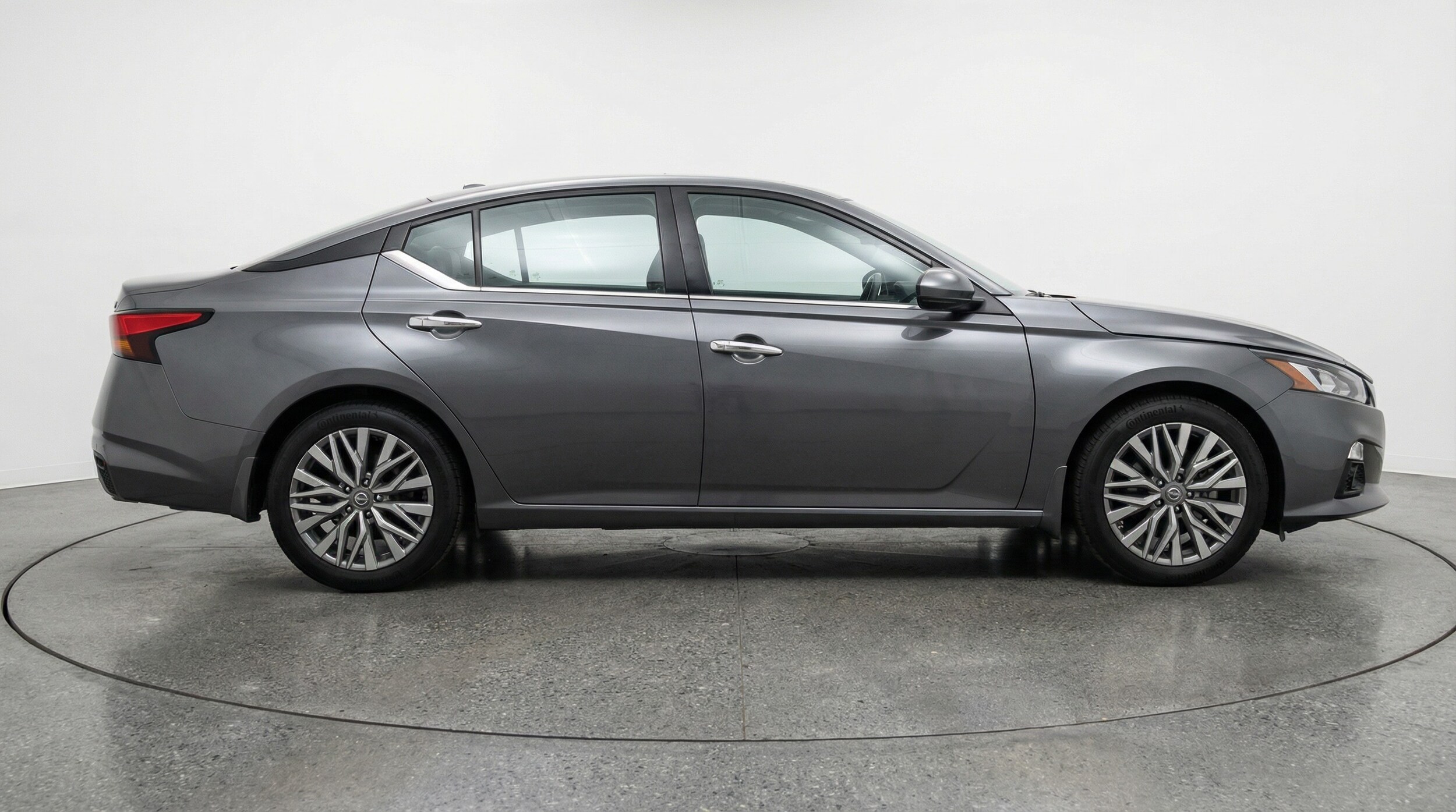 Thumbnail: 2025 Nissan Altima - 8