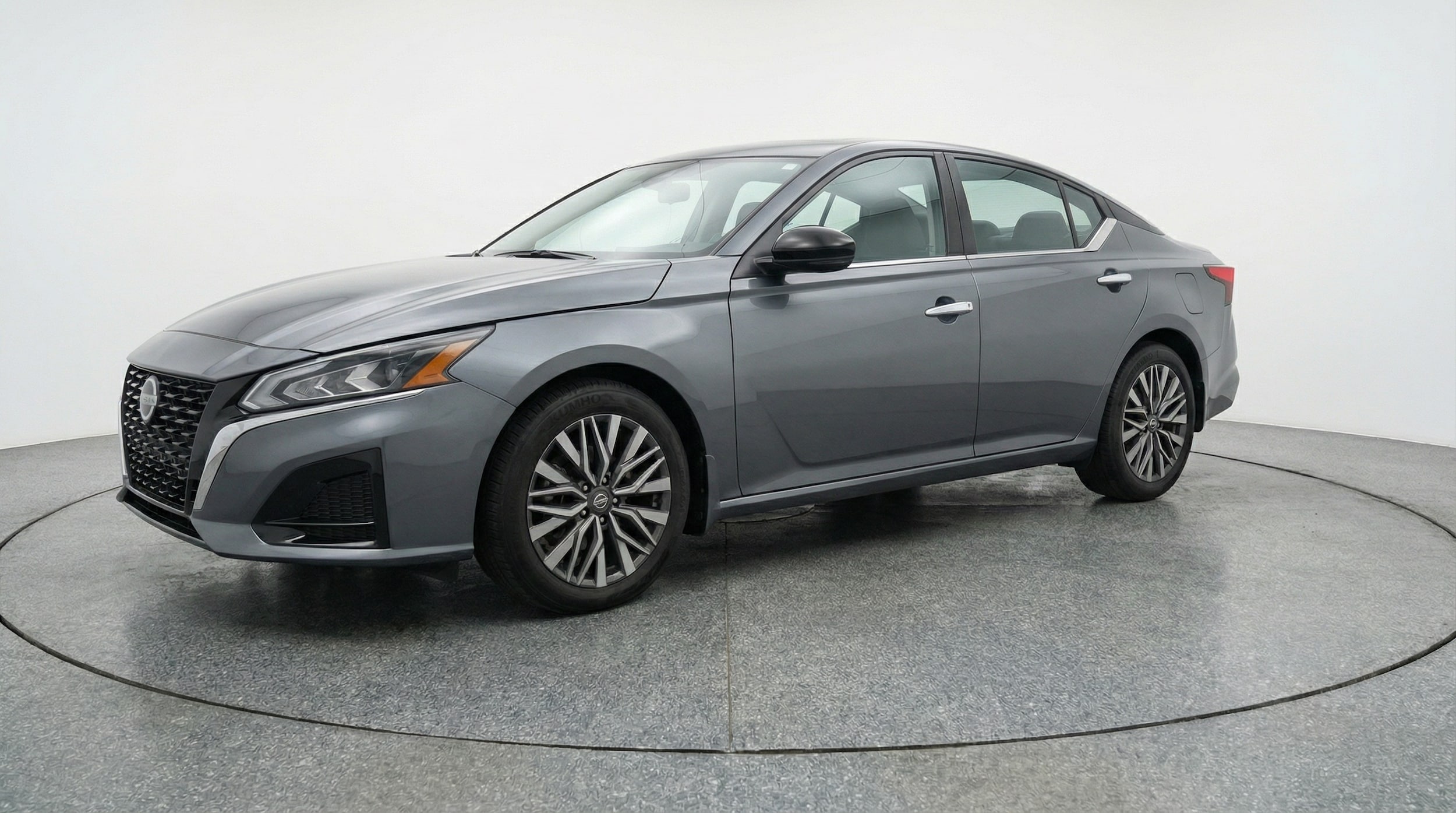 Thumbnail: 2025 Nissan Altima - 3