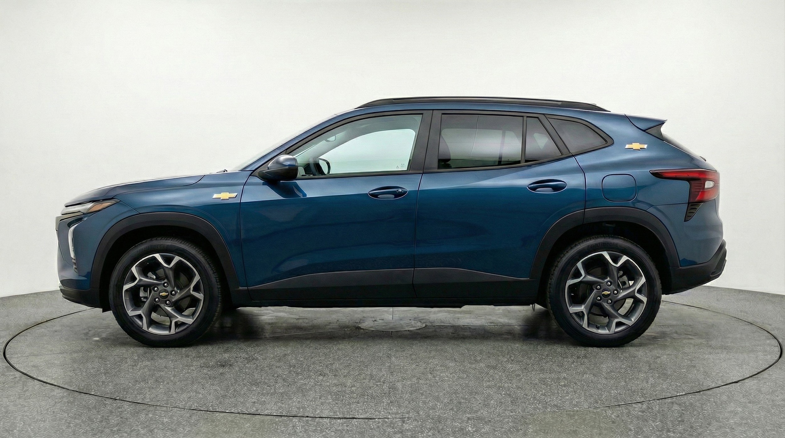 Thumbnail: 2025 Chevrolet Trax - 5