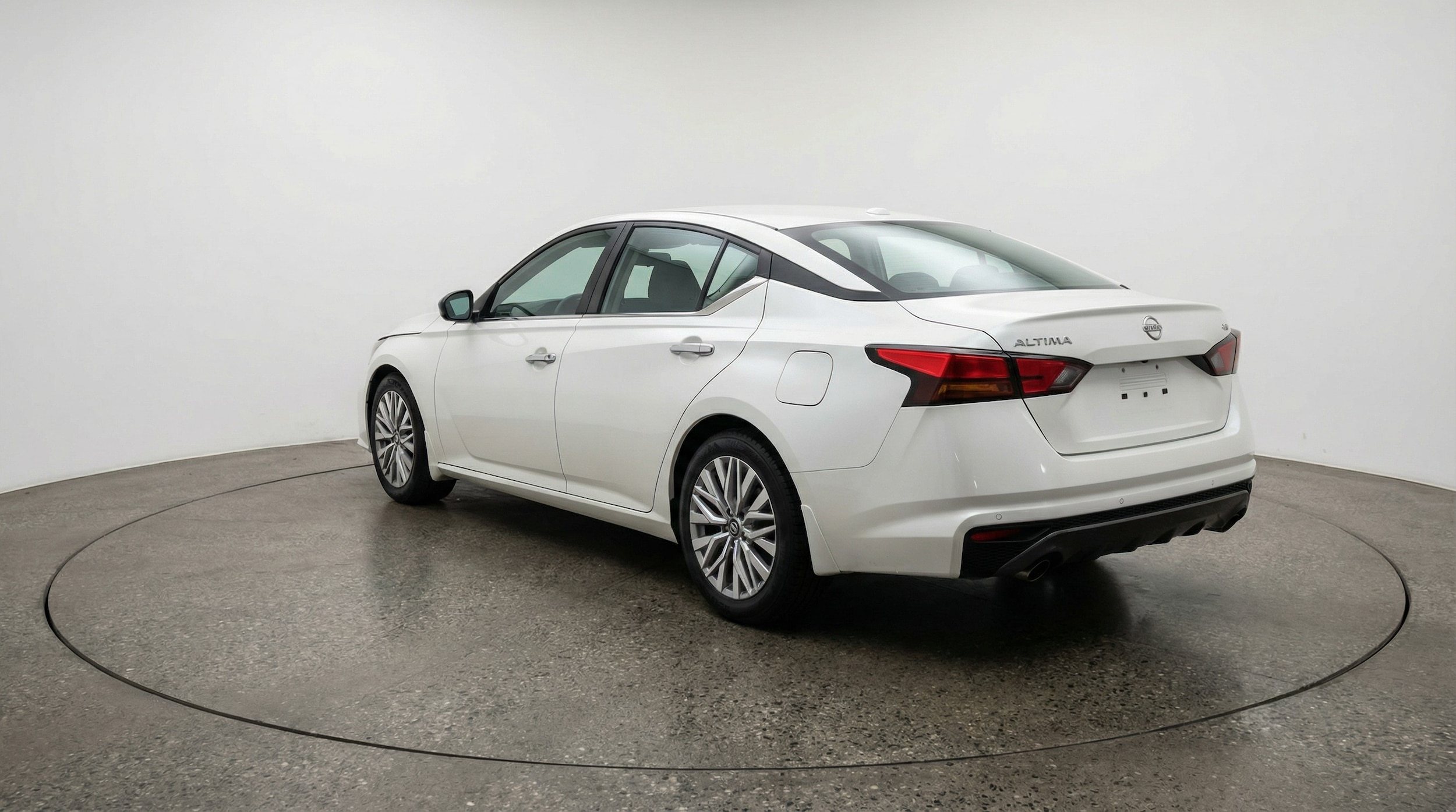 Thumbnail: 2025 Nissan Altima - 5