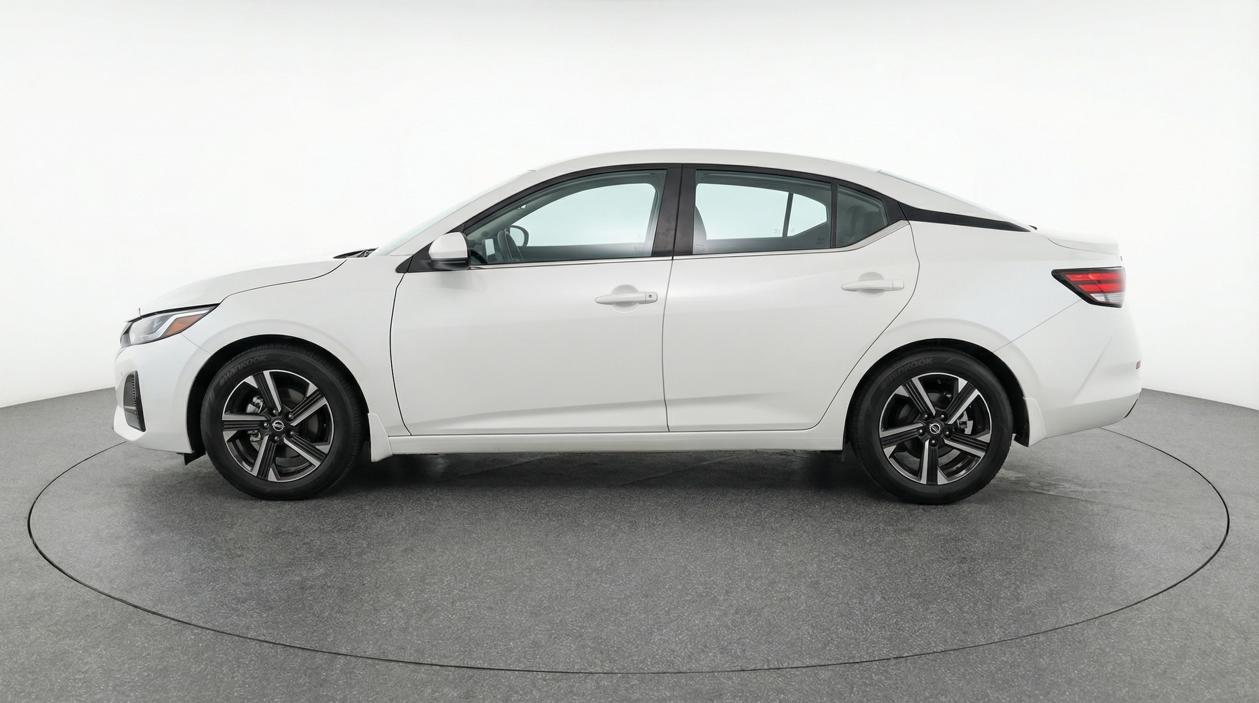 Thumbnail: 2025 Nissan Sentra - 4