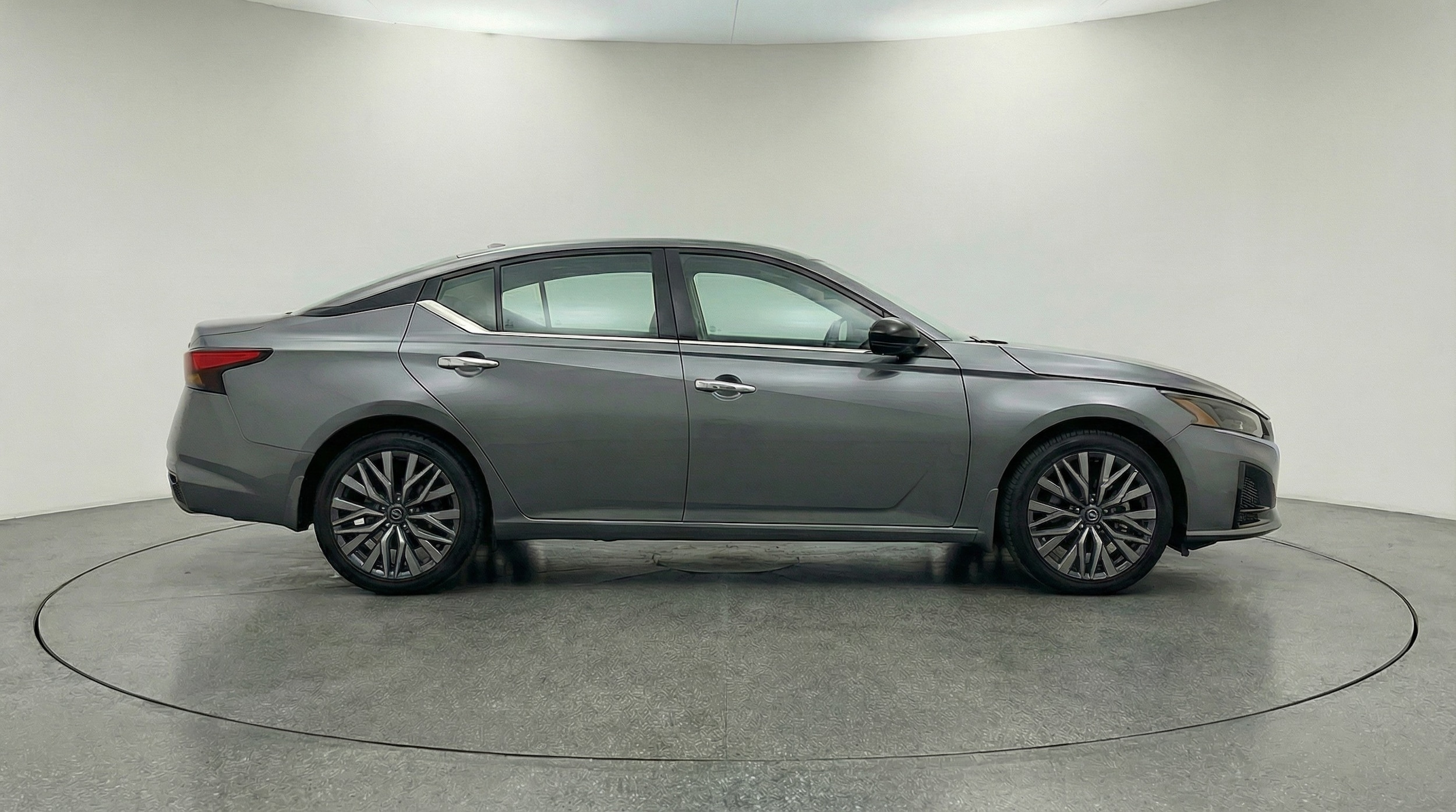 Thumbnail: 2025 Nissan Altima - 8