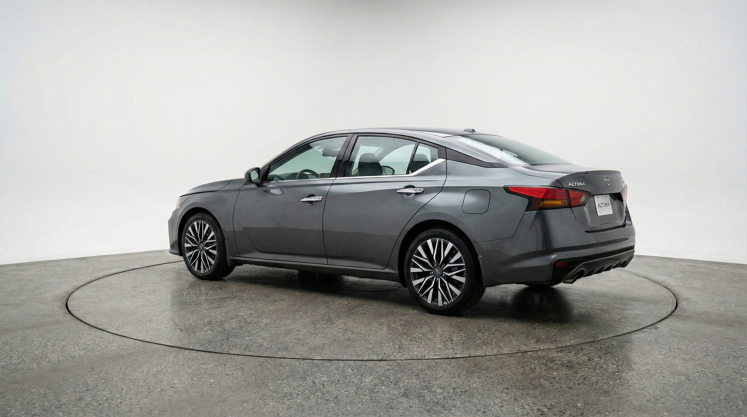 Thumbnail: 2025 Nissan Altima - 5