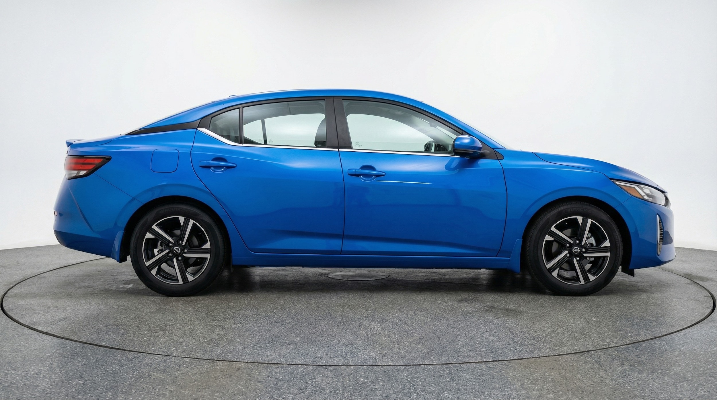 Thumbnail: 2025 Nissan Sentra - 8