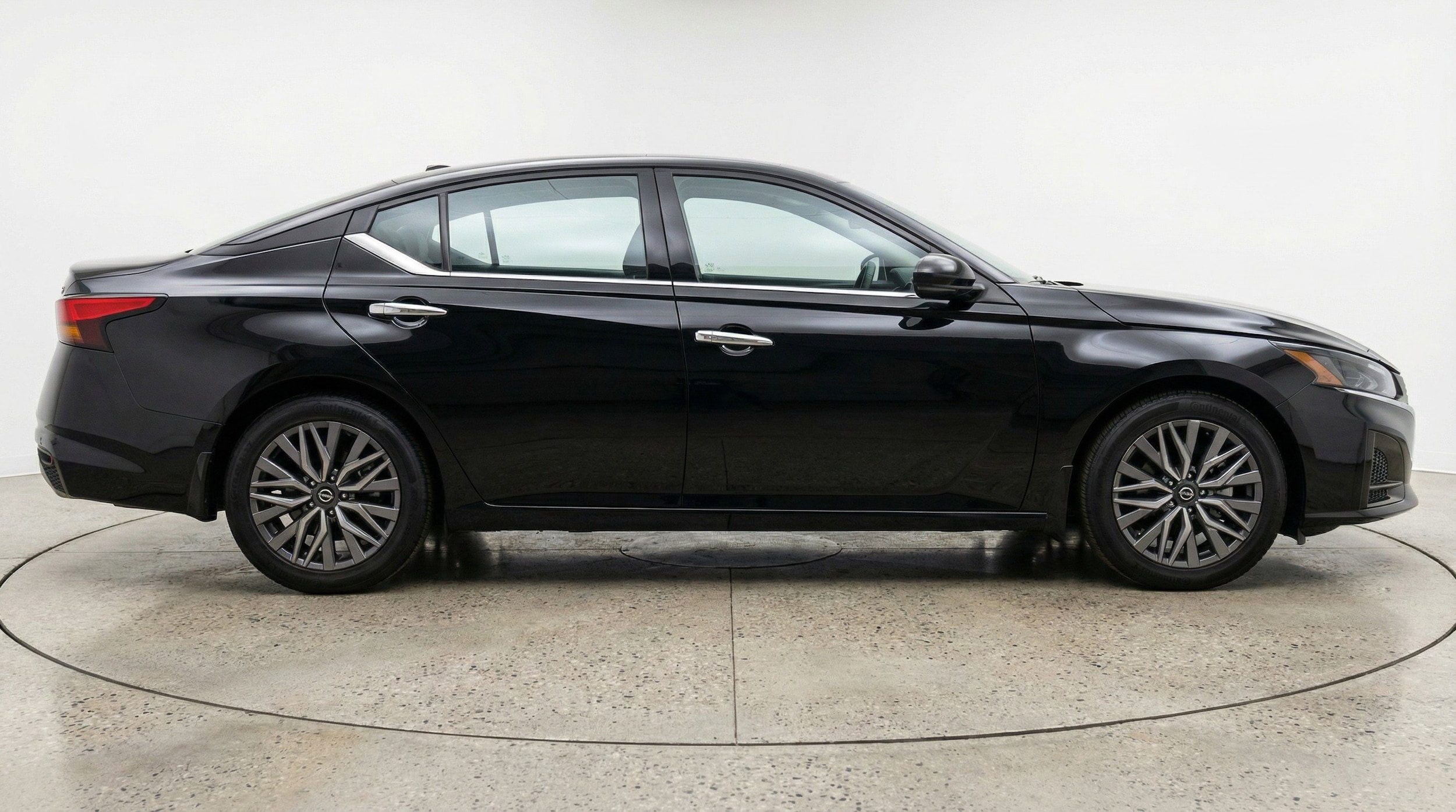 Thumbnail: 2025 Nissan Altima - 11