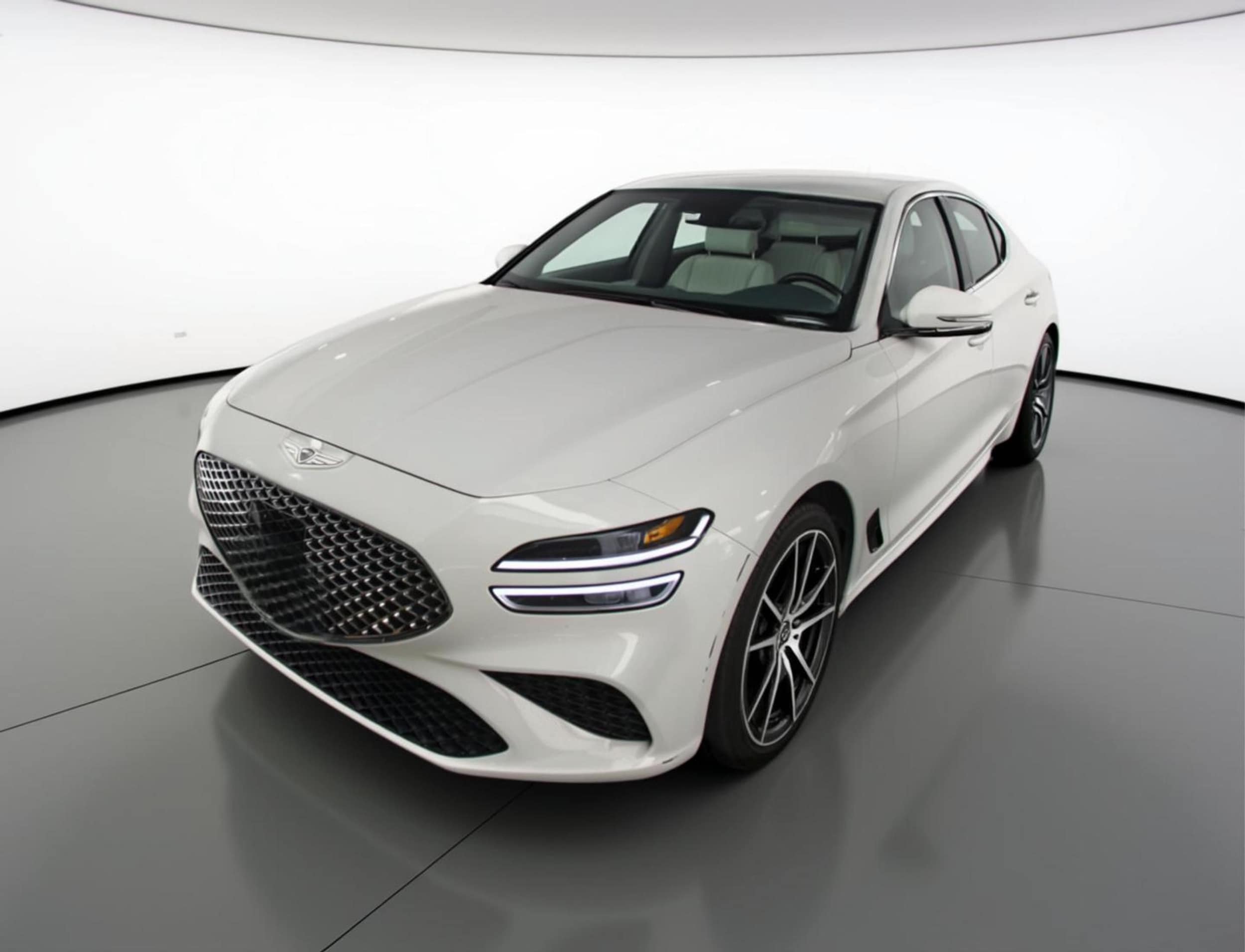 Thumbnail: 2025 Genesis G70 - 3