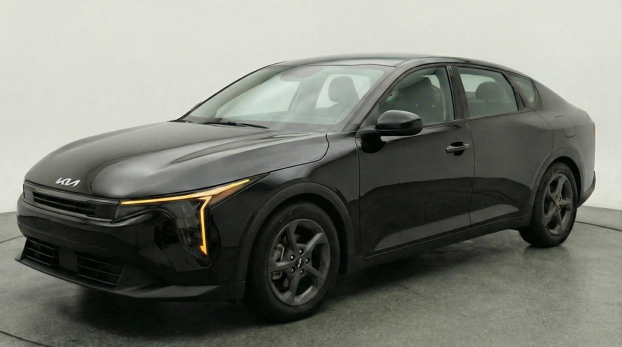 Thumbnail: 2025 Kia K4 - 3