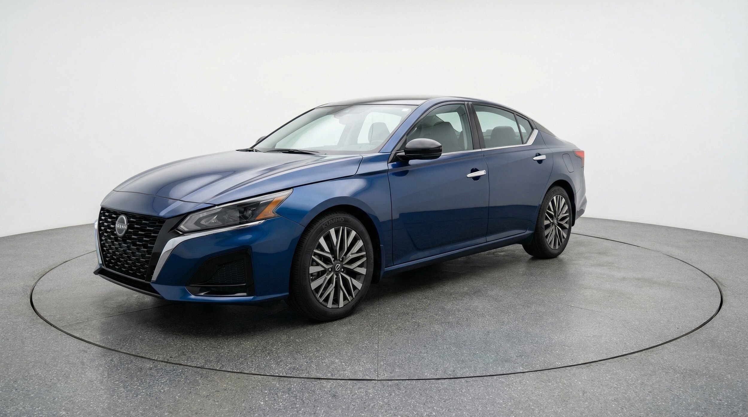 Thumbnail: 2025 Nissan Altima - 3