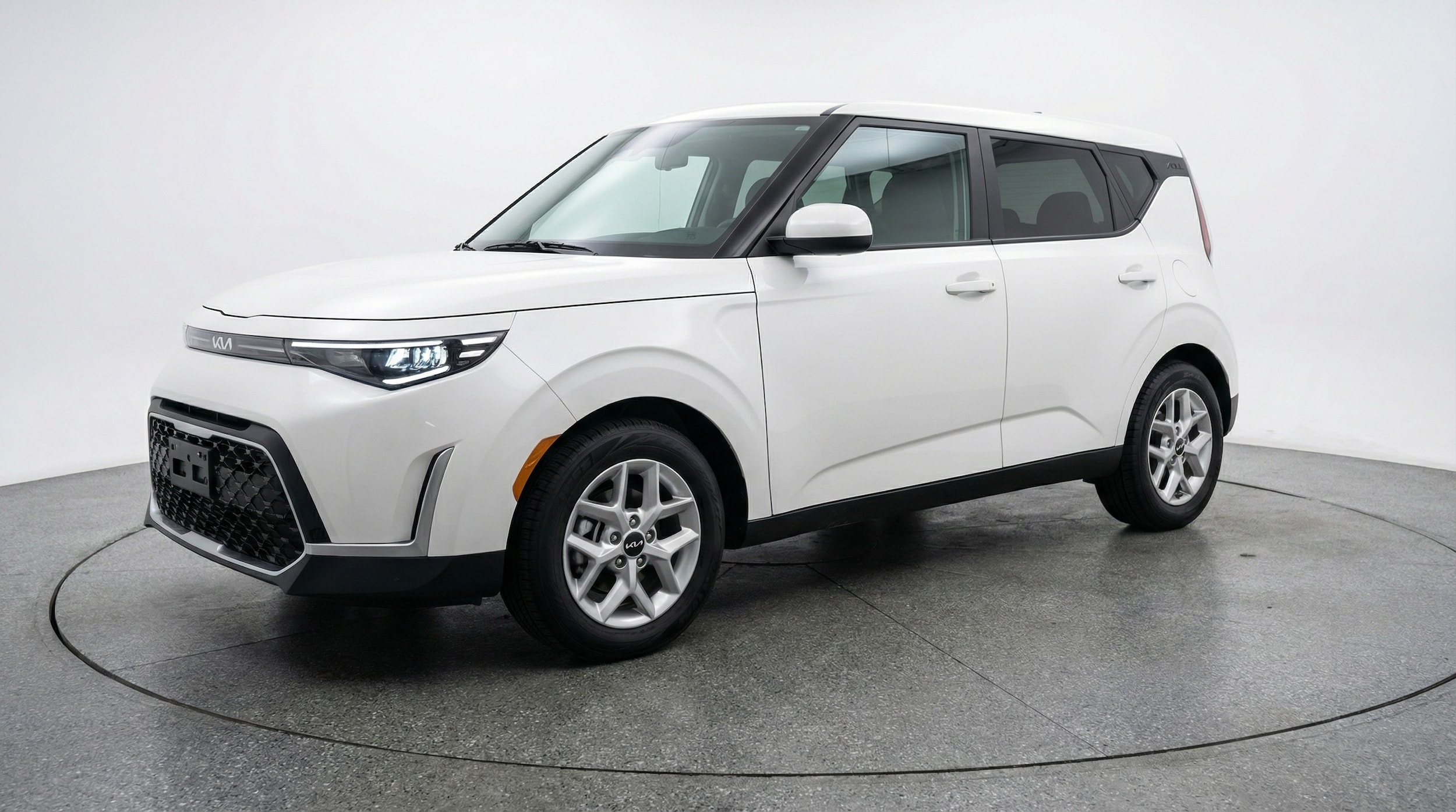 Thumbnail: 2025 Kia Soul - 3