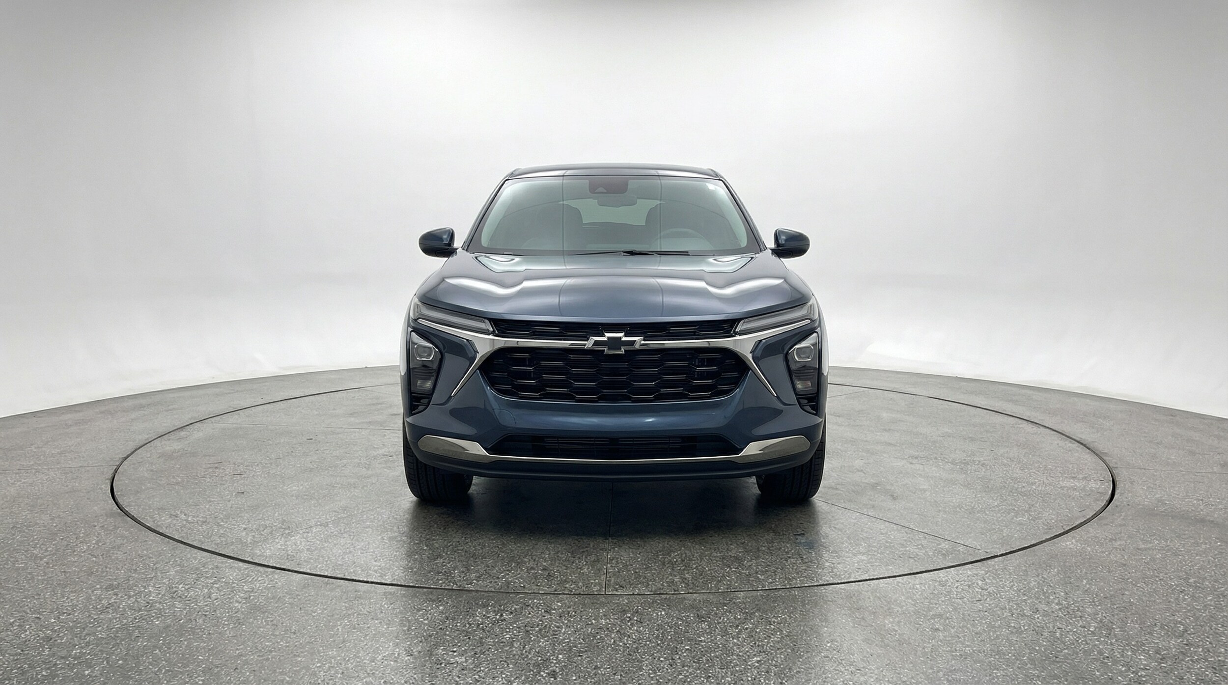 Thumbnail: 2025 Chevrolet Trax - 2