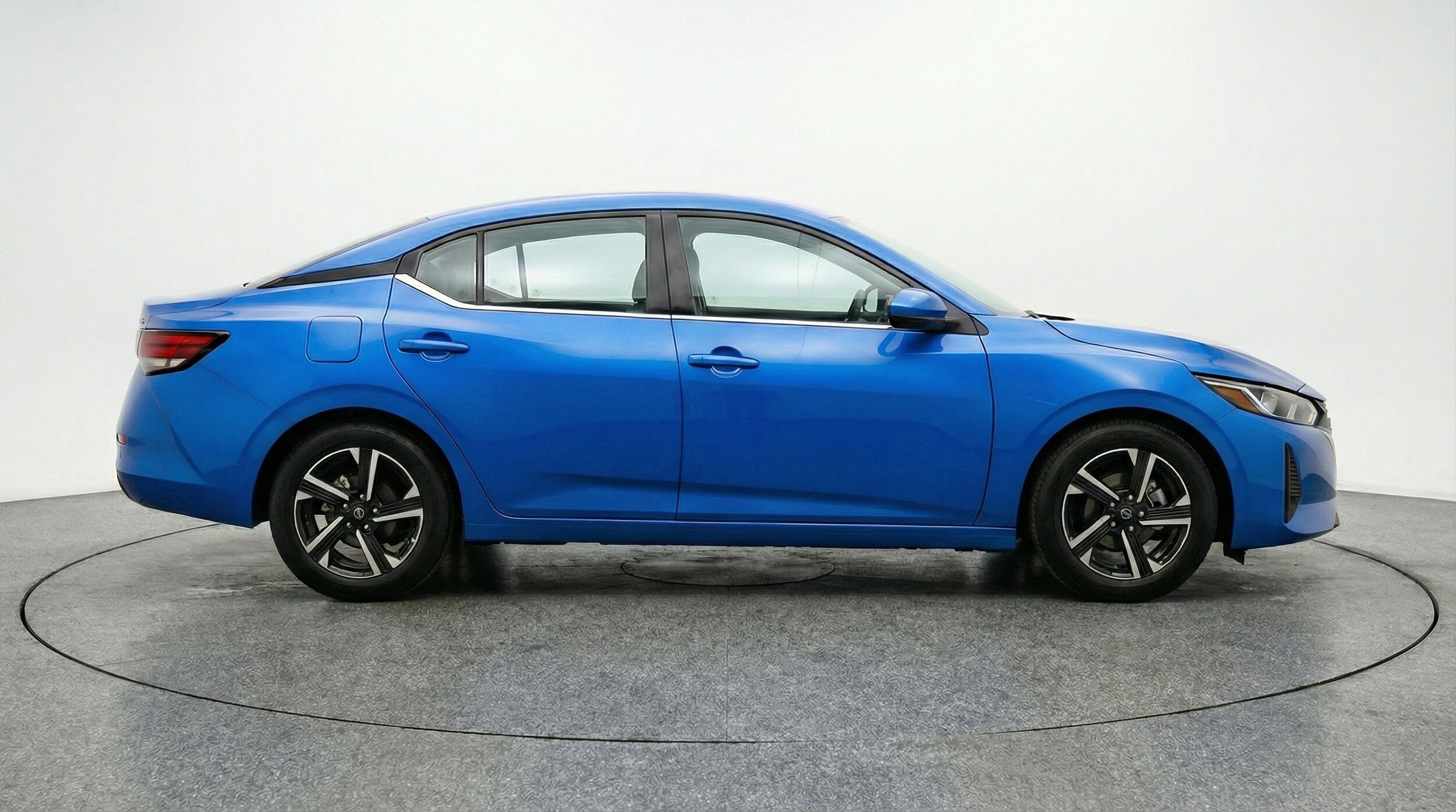 Thumbnail: 2025 Nissan Sentra - 11
