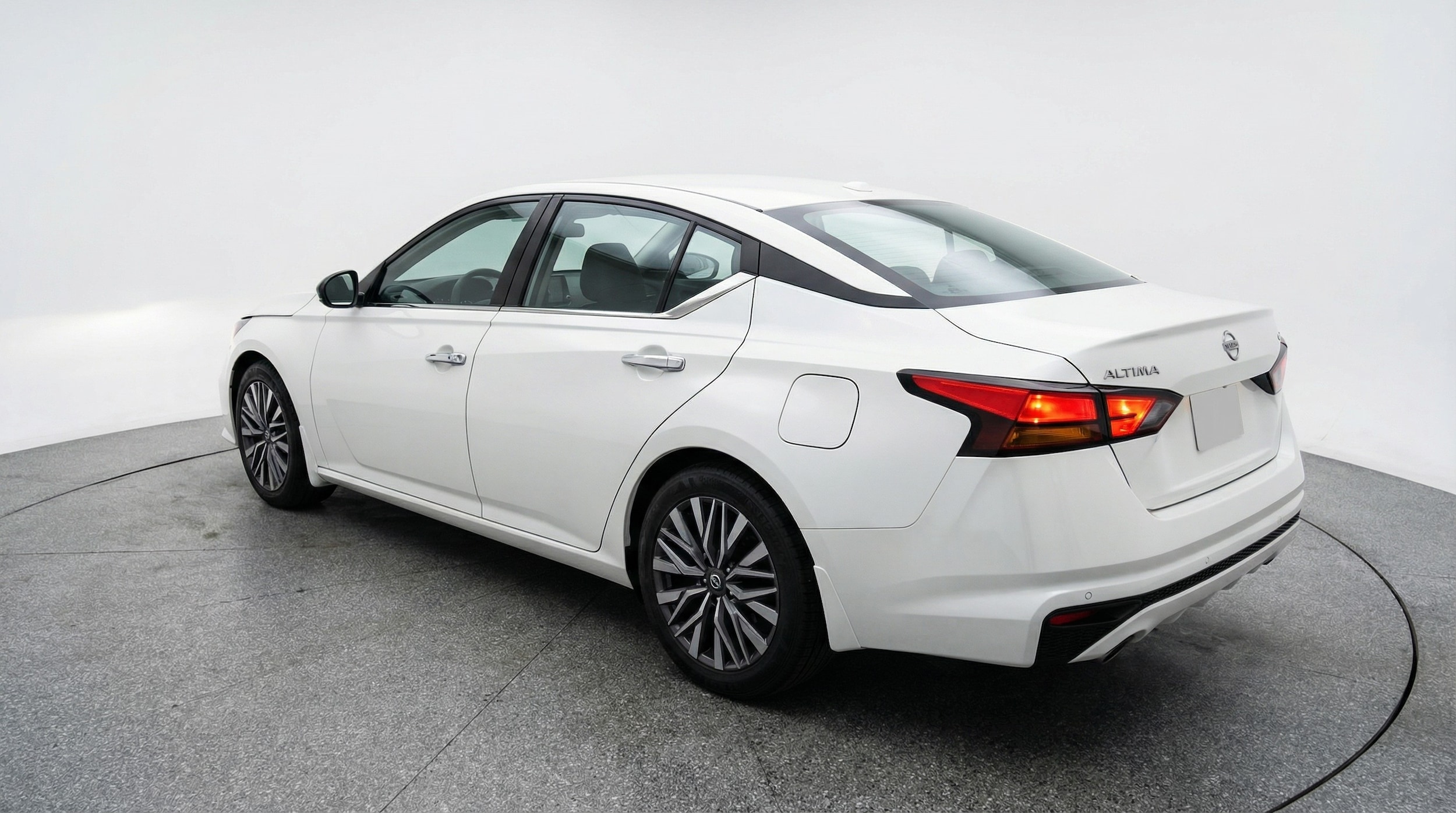 Thumbnail: 2025 Nissan Altima - 5