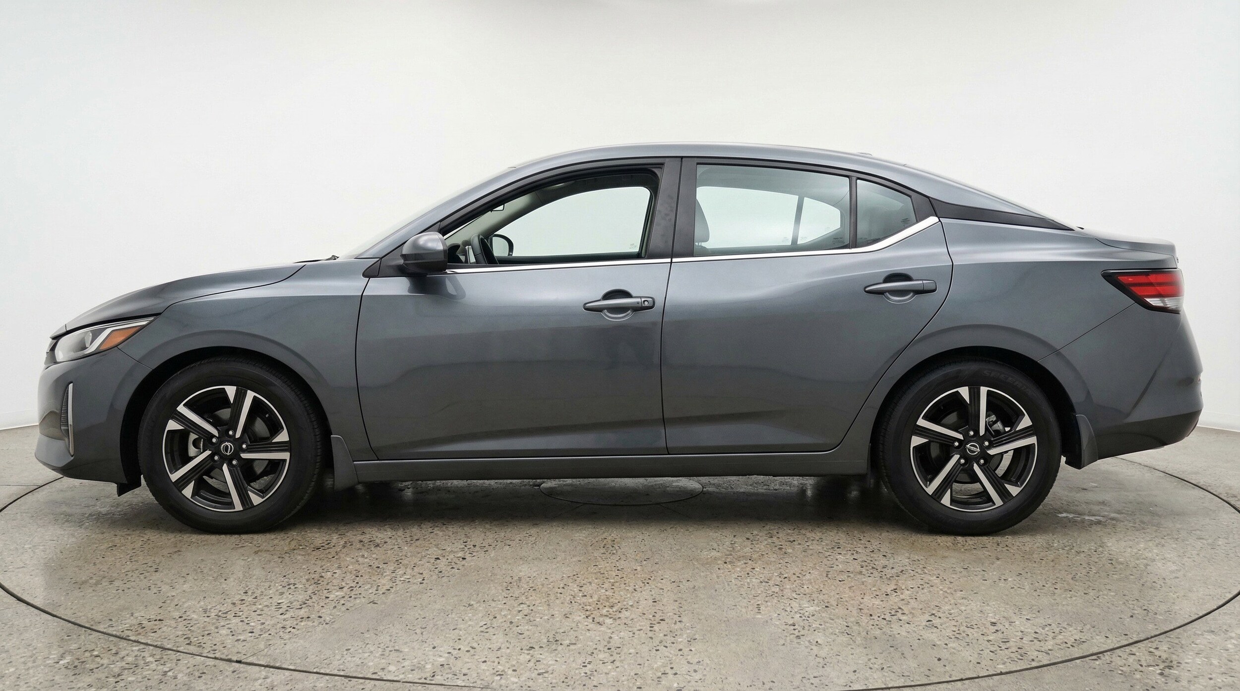 Thumbnail: 2025 Nissan Sentra - 5