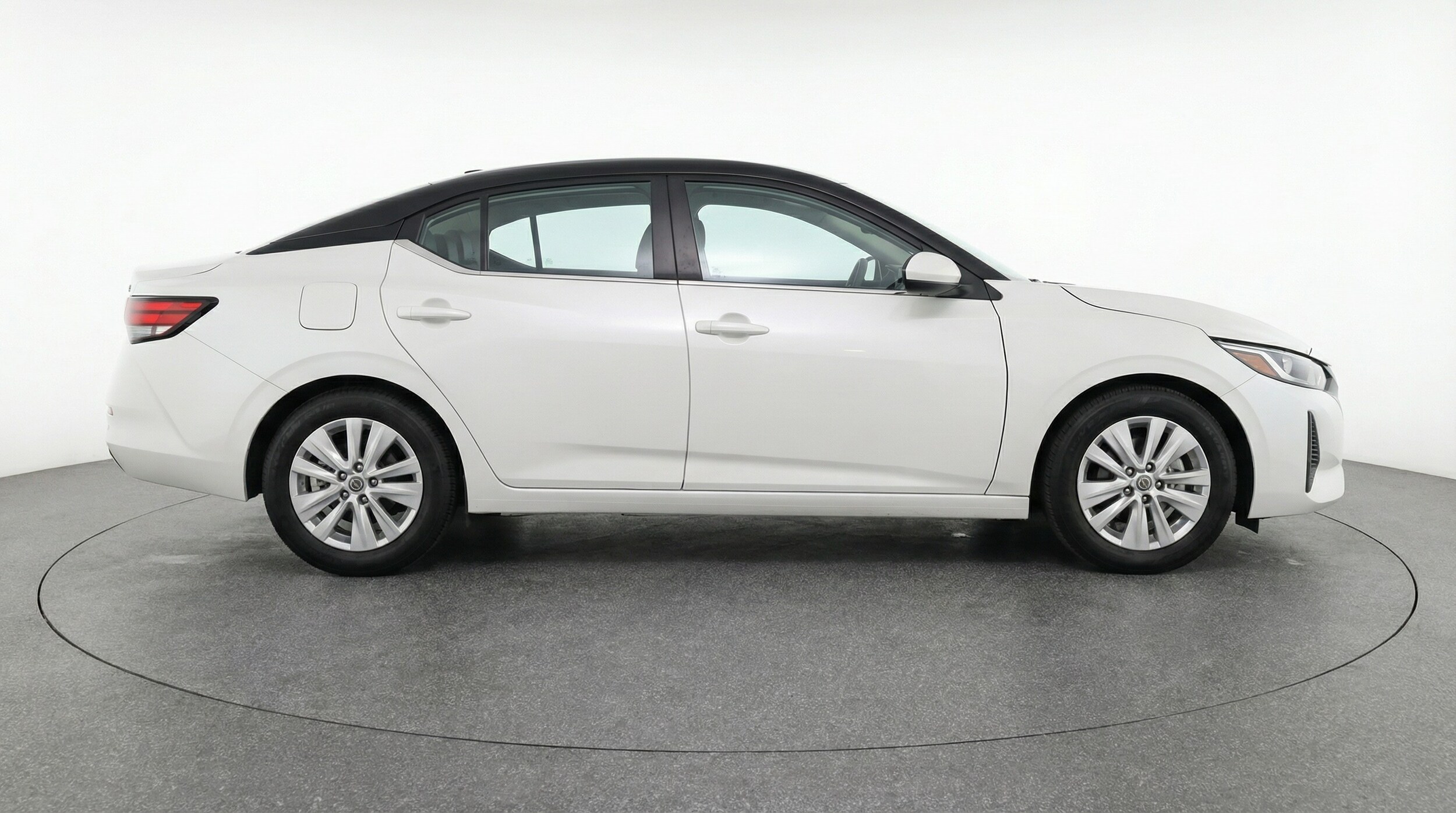 Thumbnail: 2025 Nissan Sentra - 8