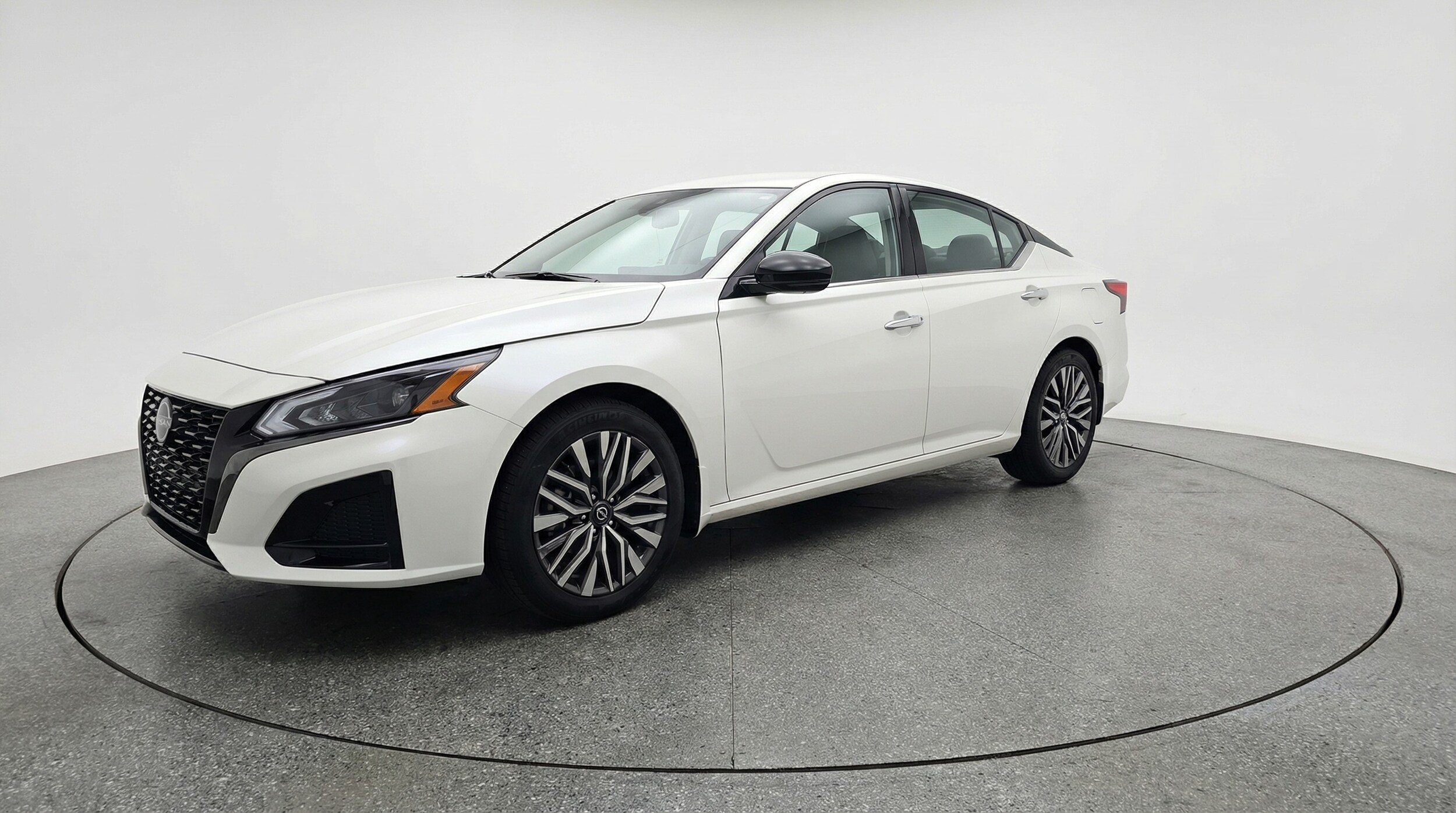 Thumbnail: 2025 Nissan Altima - 3