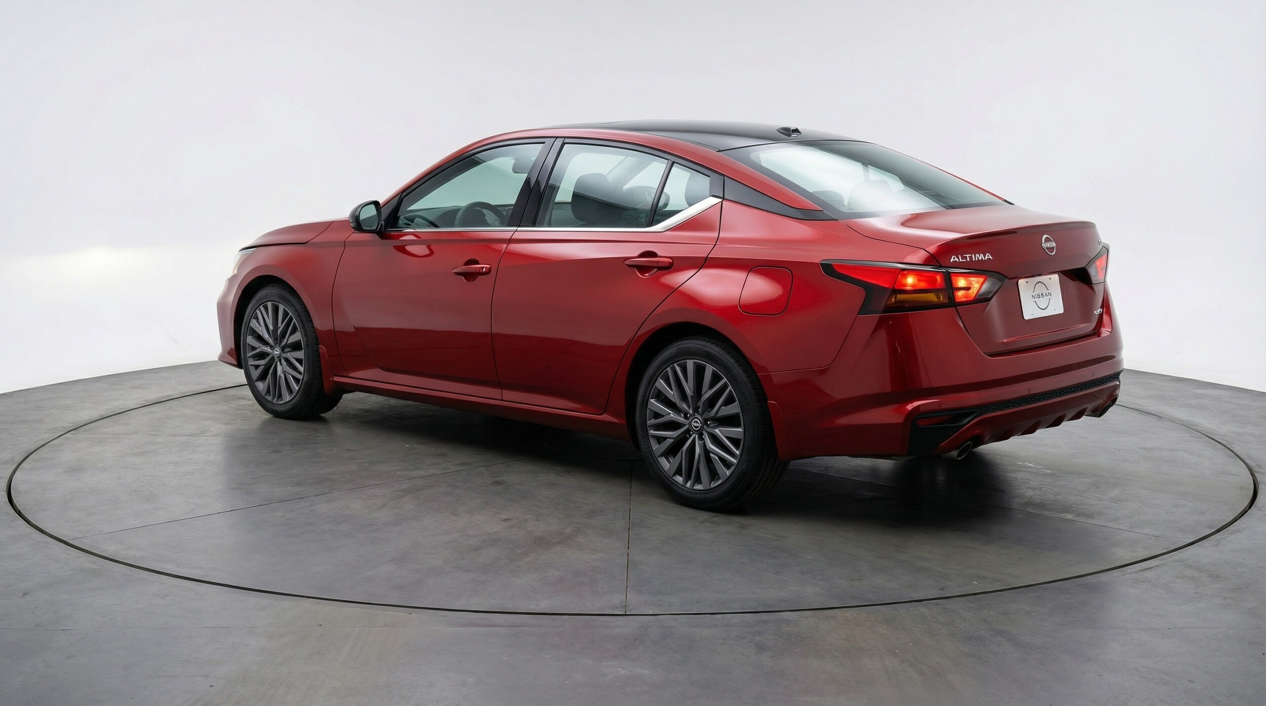 Thumbnail: 2025 Nissan Altima - 5