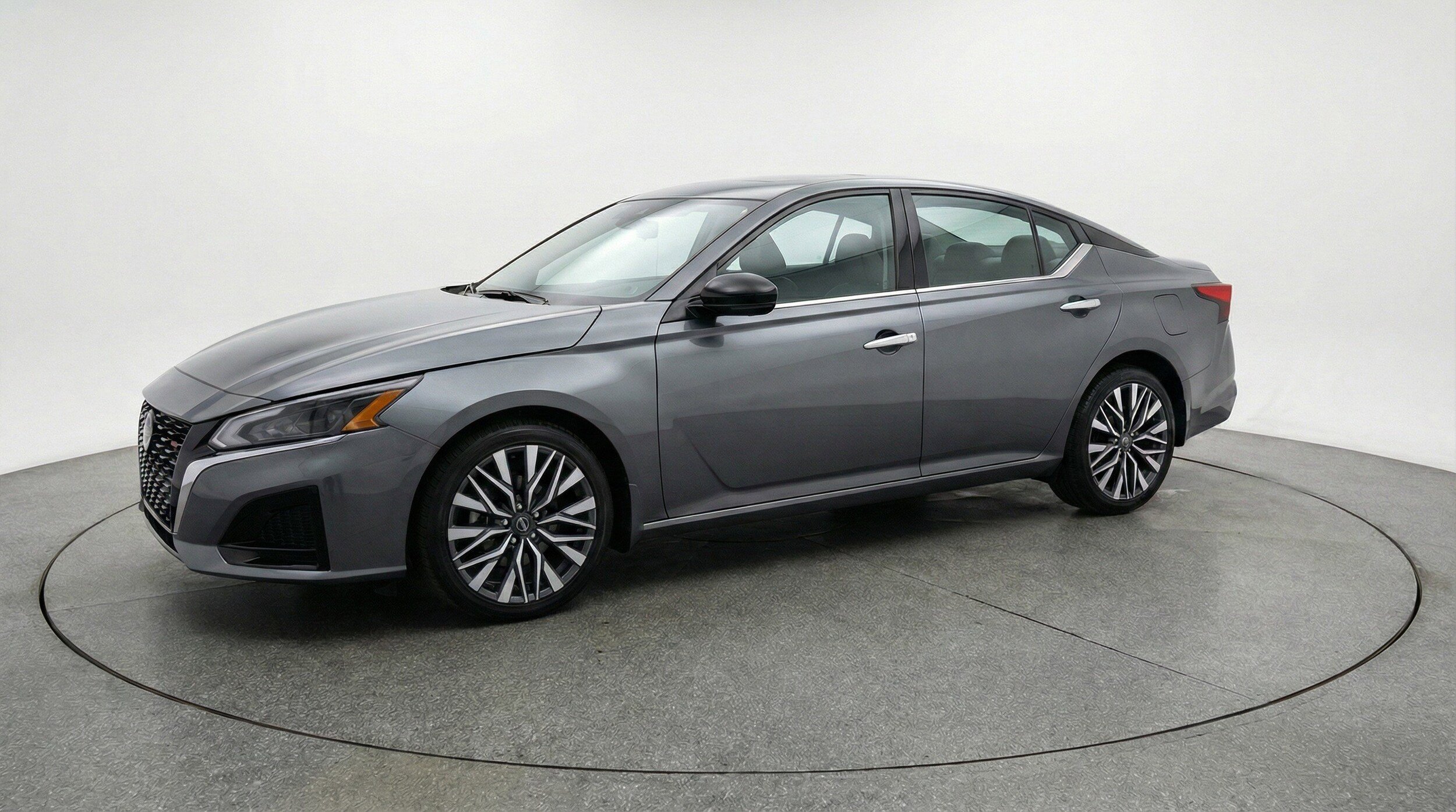 Thumbnail: 2025 Nissan Altima - 3