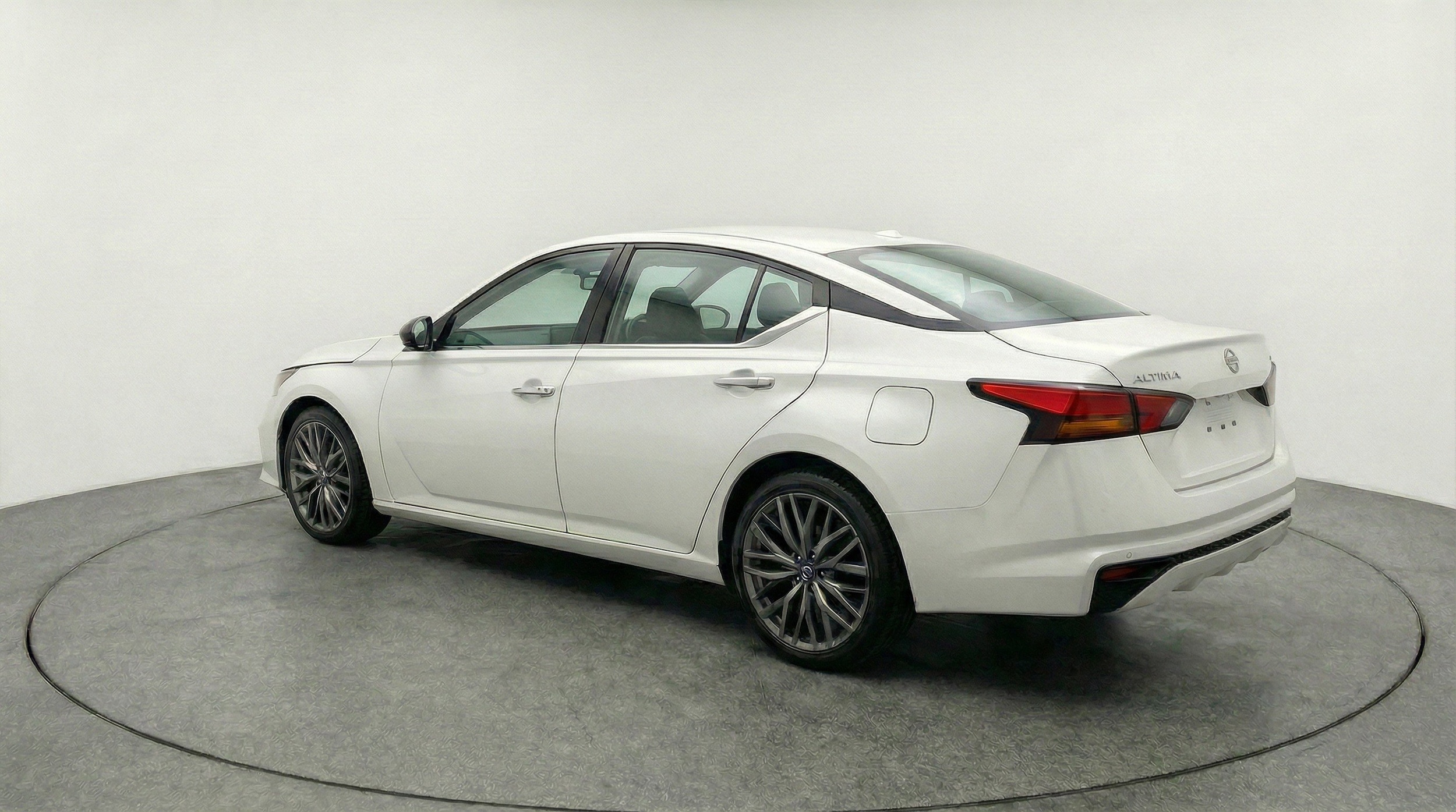 Thumbnail: 2025 Nissan Altima - 6