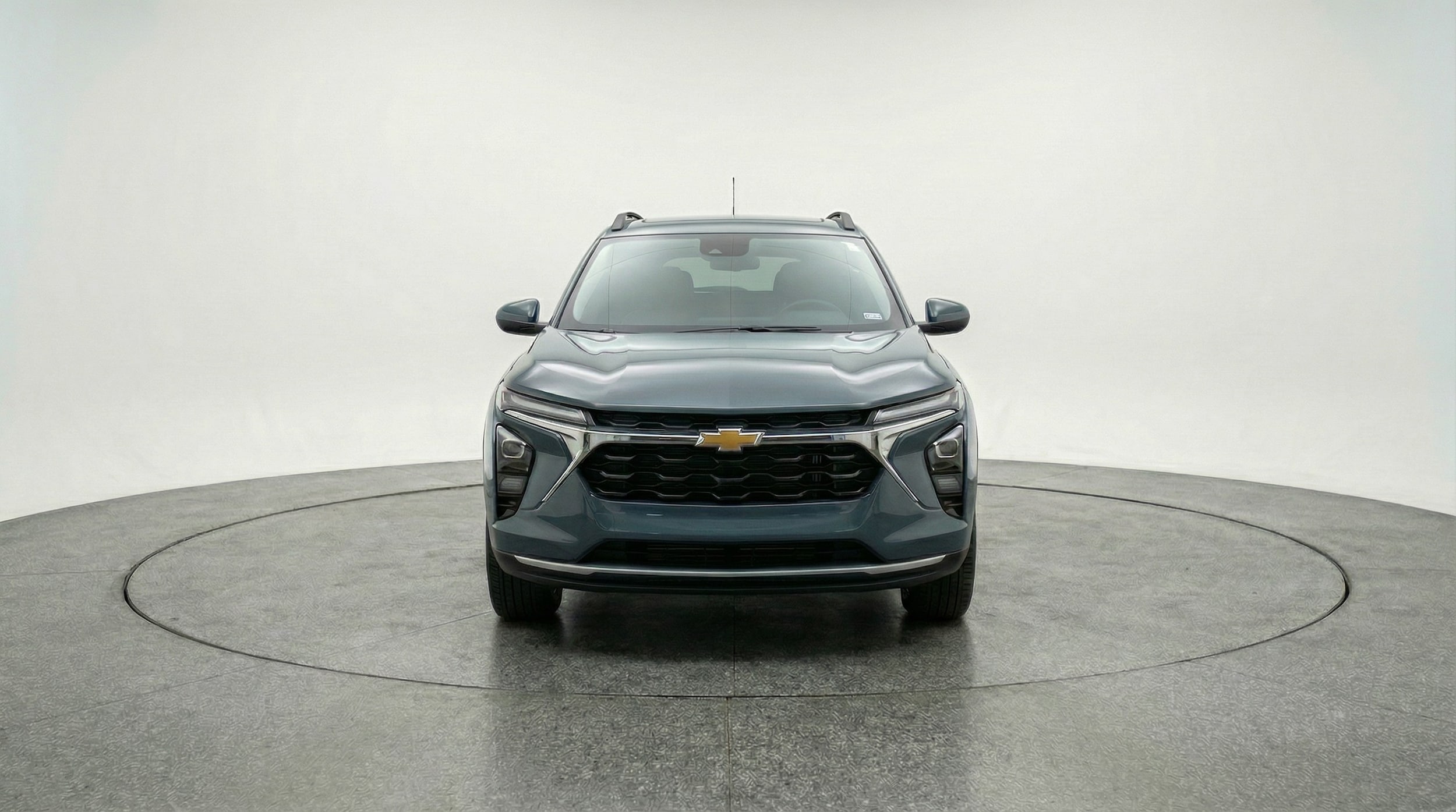 Thumbnail: 2025 Chevrolet Trax - 2