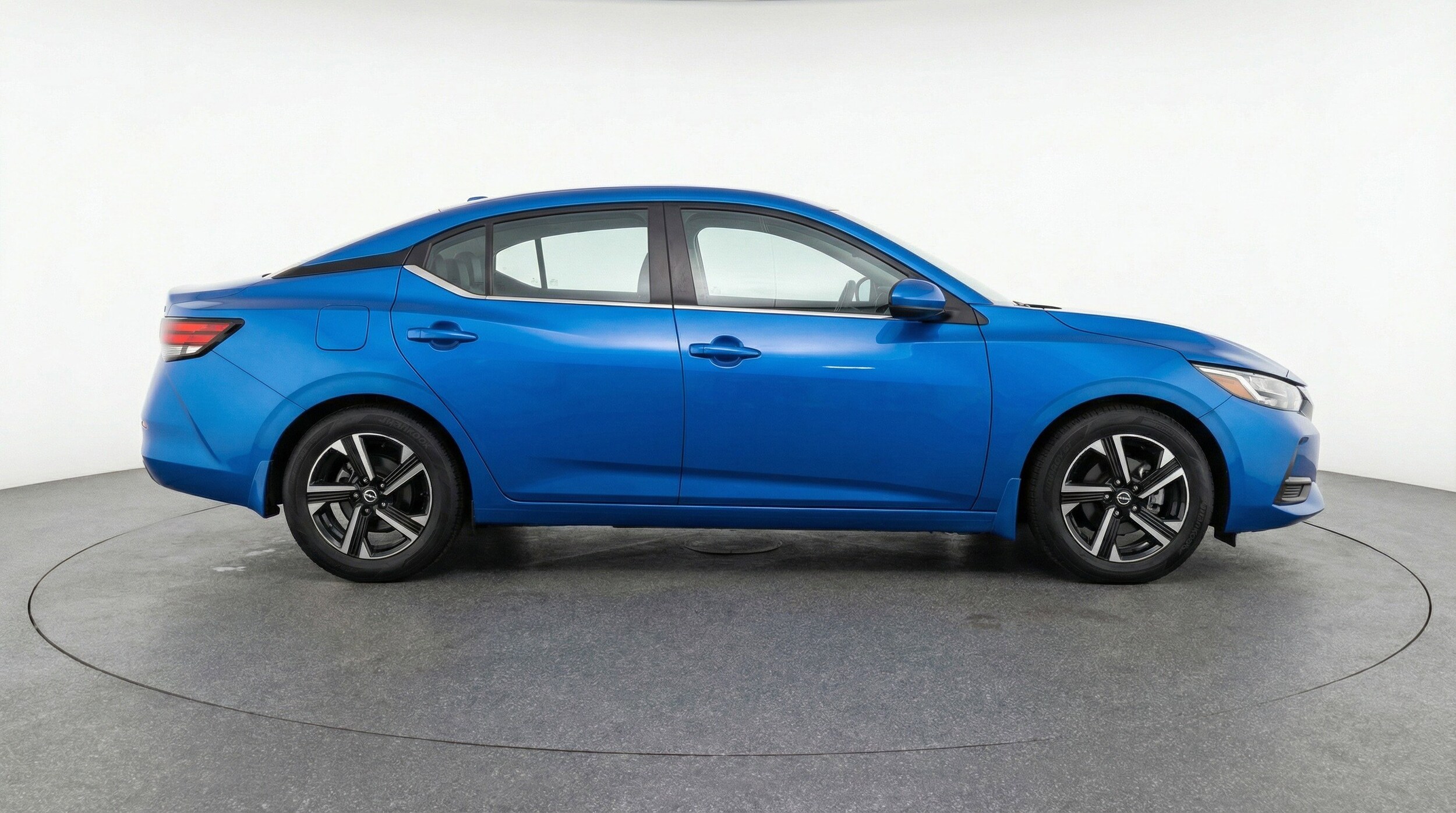 Thumbnail: 2025 Nissan Sentra - 11