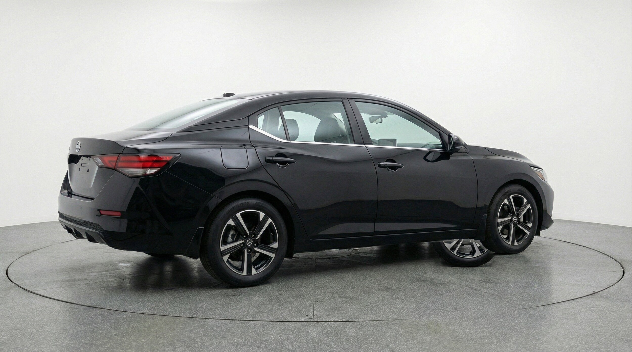 Thumbnail: 2025 Nissan Sentra - 9