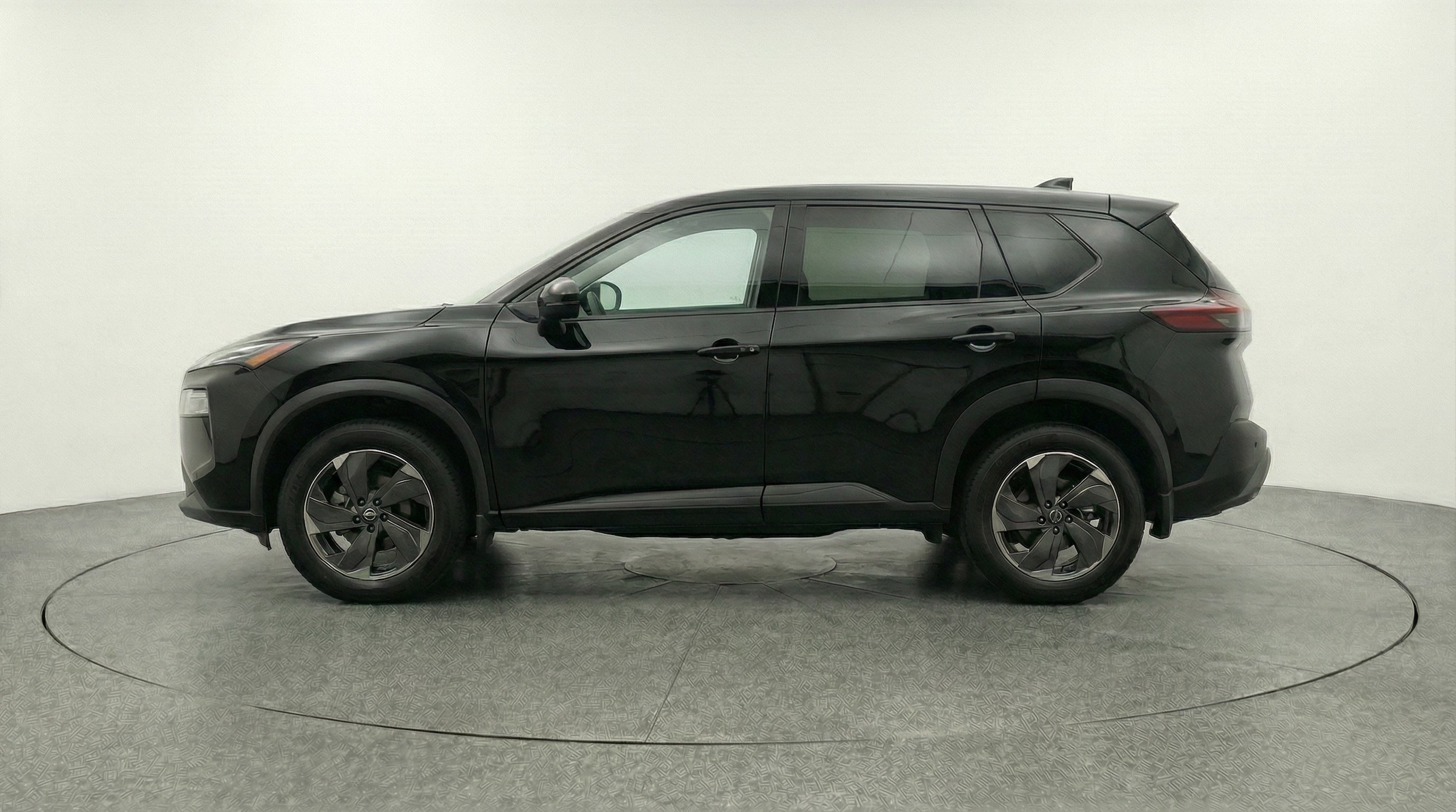 Thumbnail: 2025 Nissan Rogue - 4