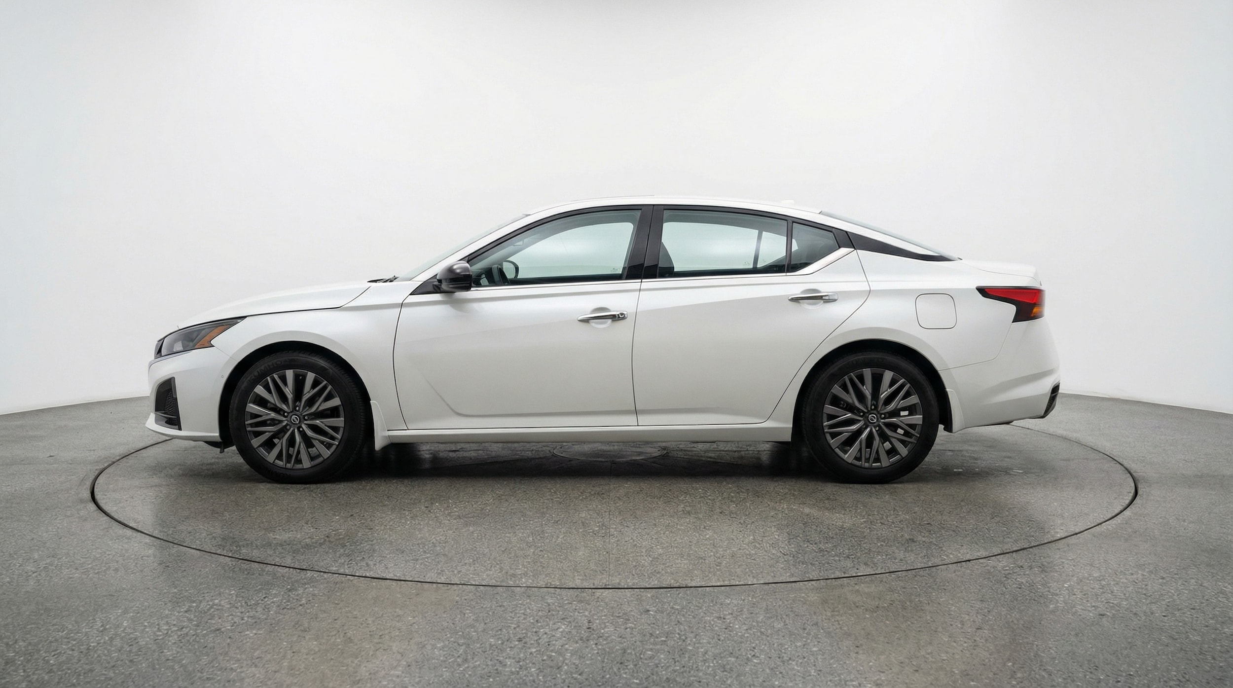 Thumbnail: 2025 Nissan Altima - 4