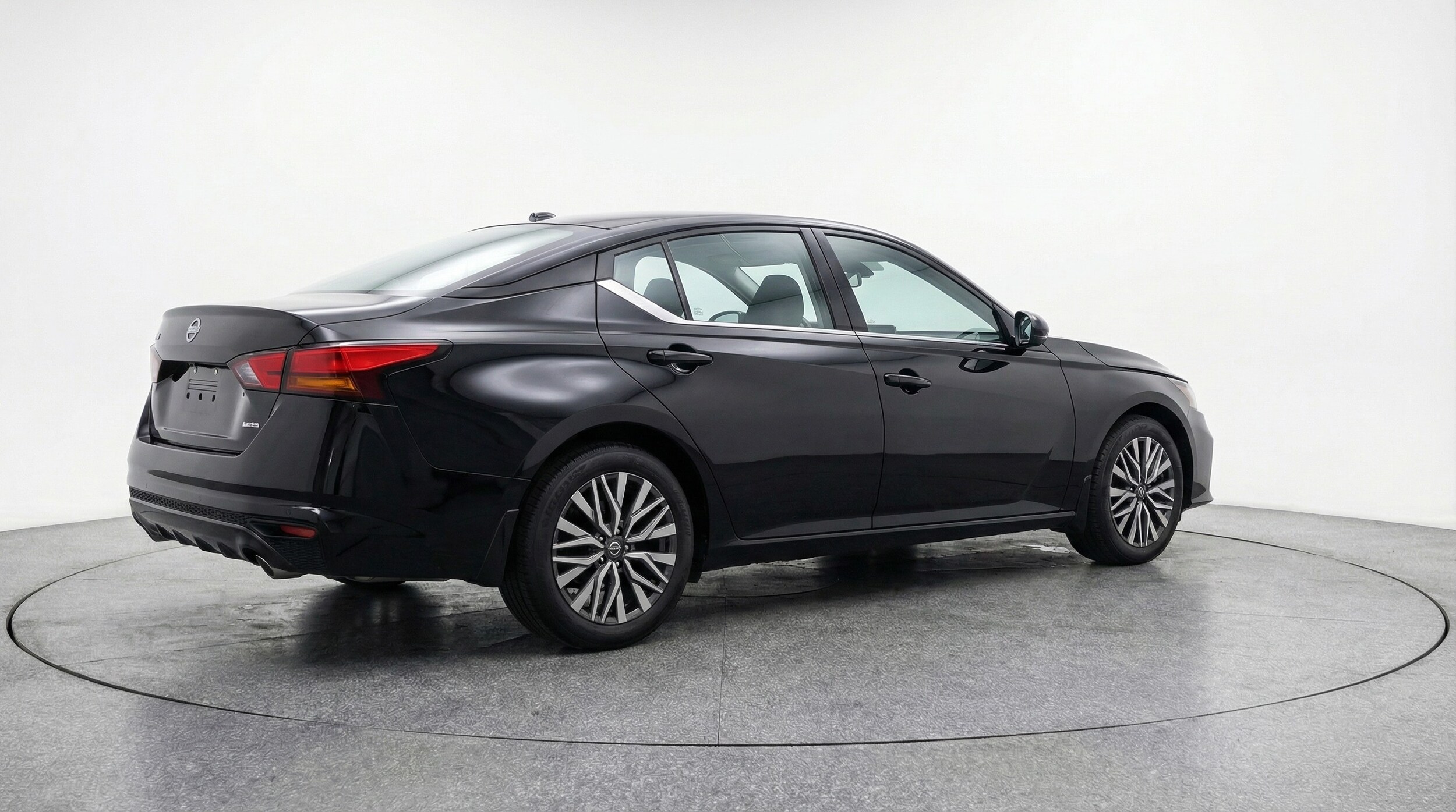 Thumbnail: 2025 Nissan Altima - 7