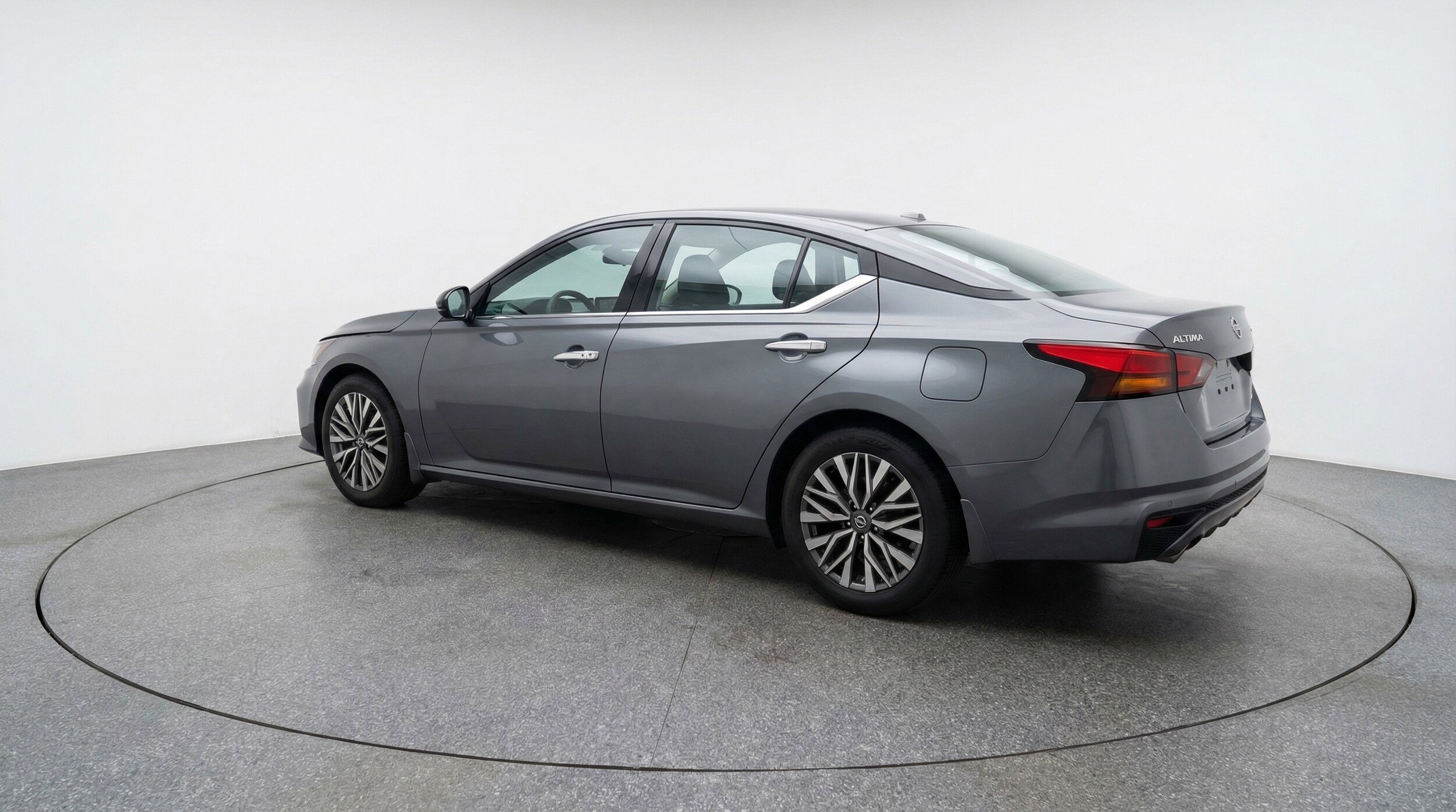 Thumbnail: 2025 Nissan Altima - 6