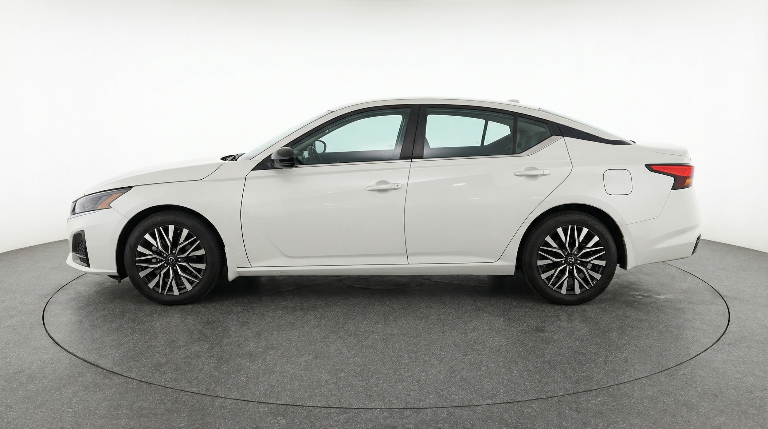 Thumbnail: 2025 Nissan Altima - 4