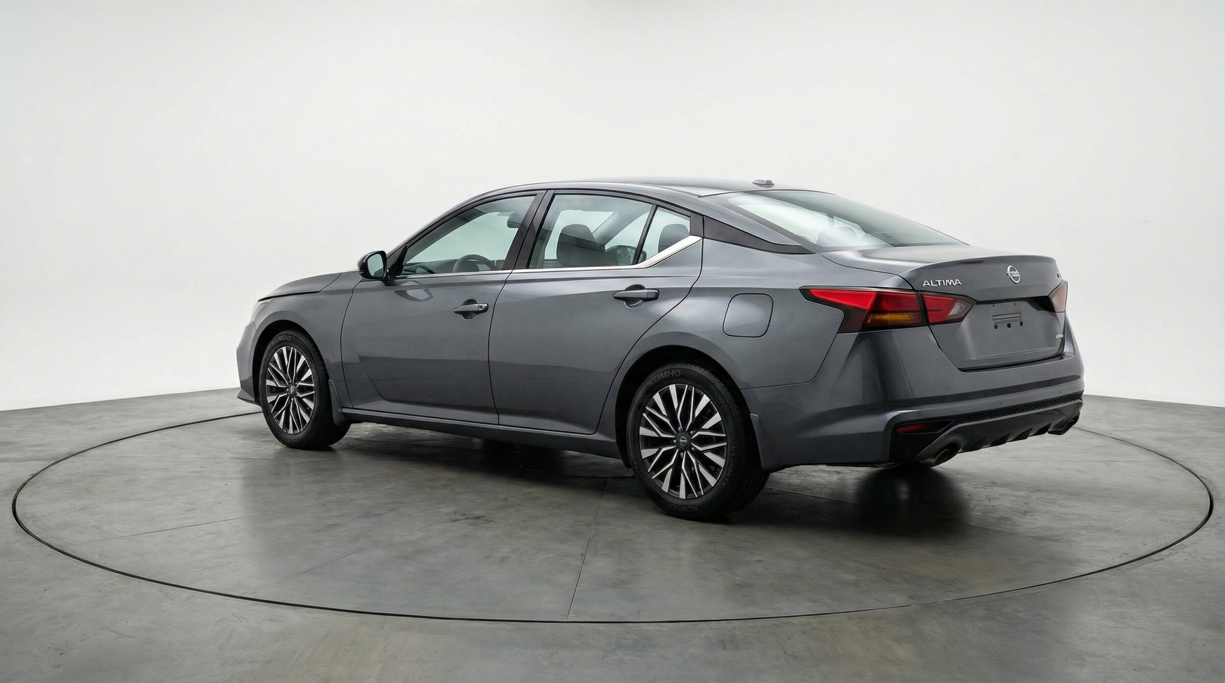 Thumbnail: 2025 Nissan Altima - 5