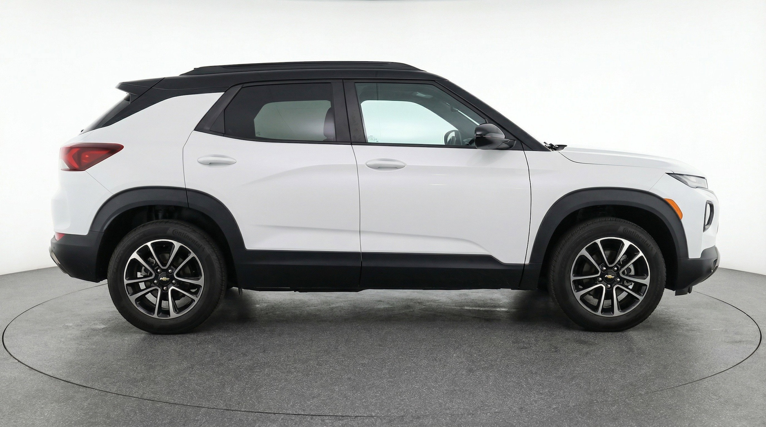 Thumbnail: 2025 Chevrolet TrailBlazer - 11