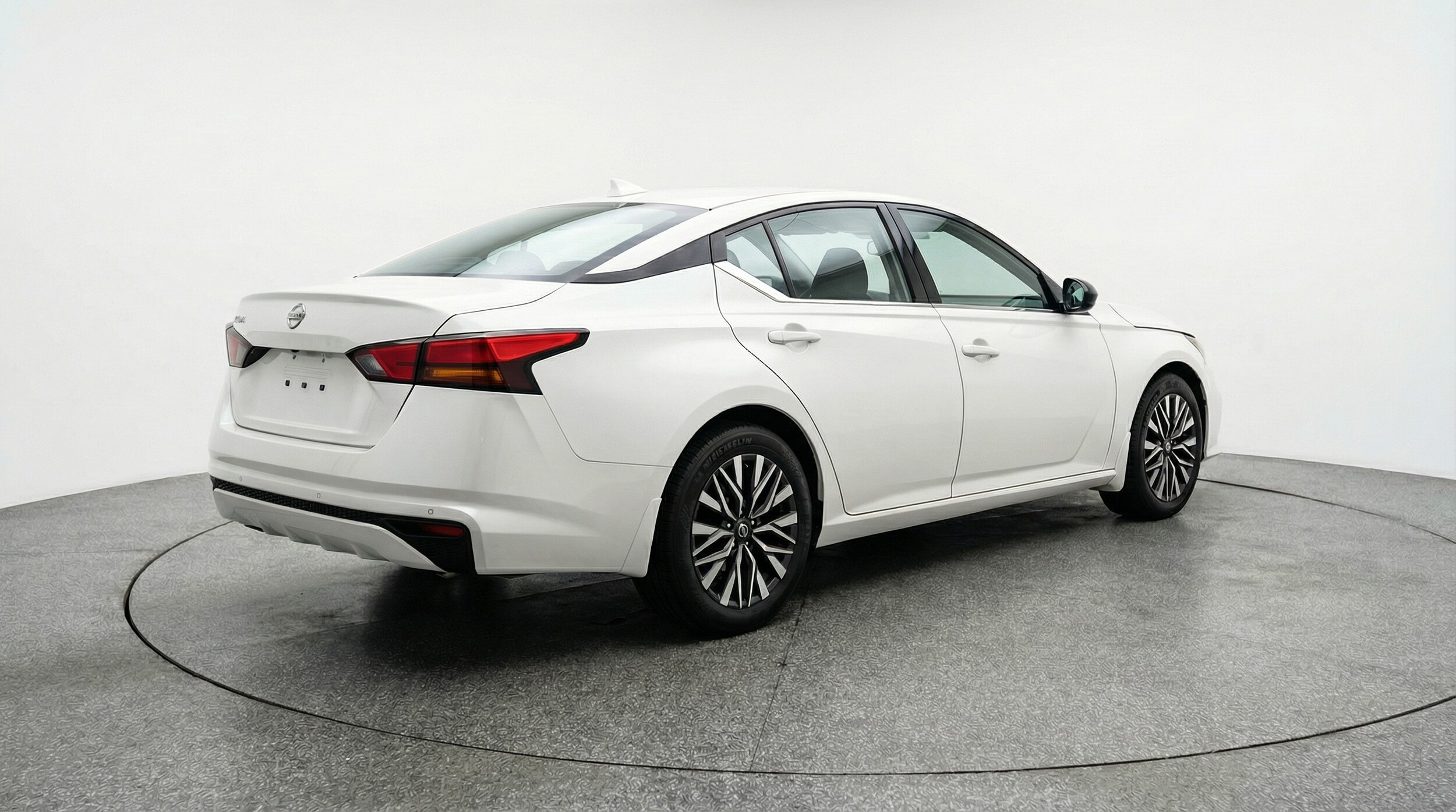 Thumbnail: 2025 Nissan Altima - 7