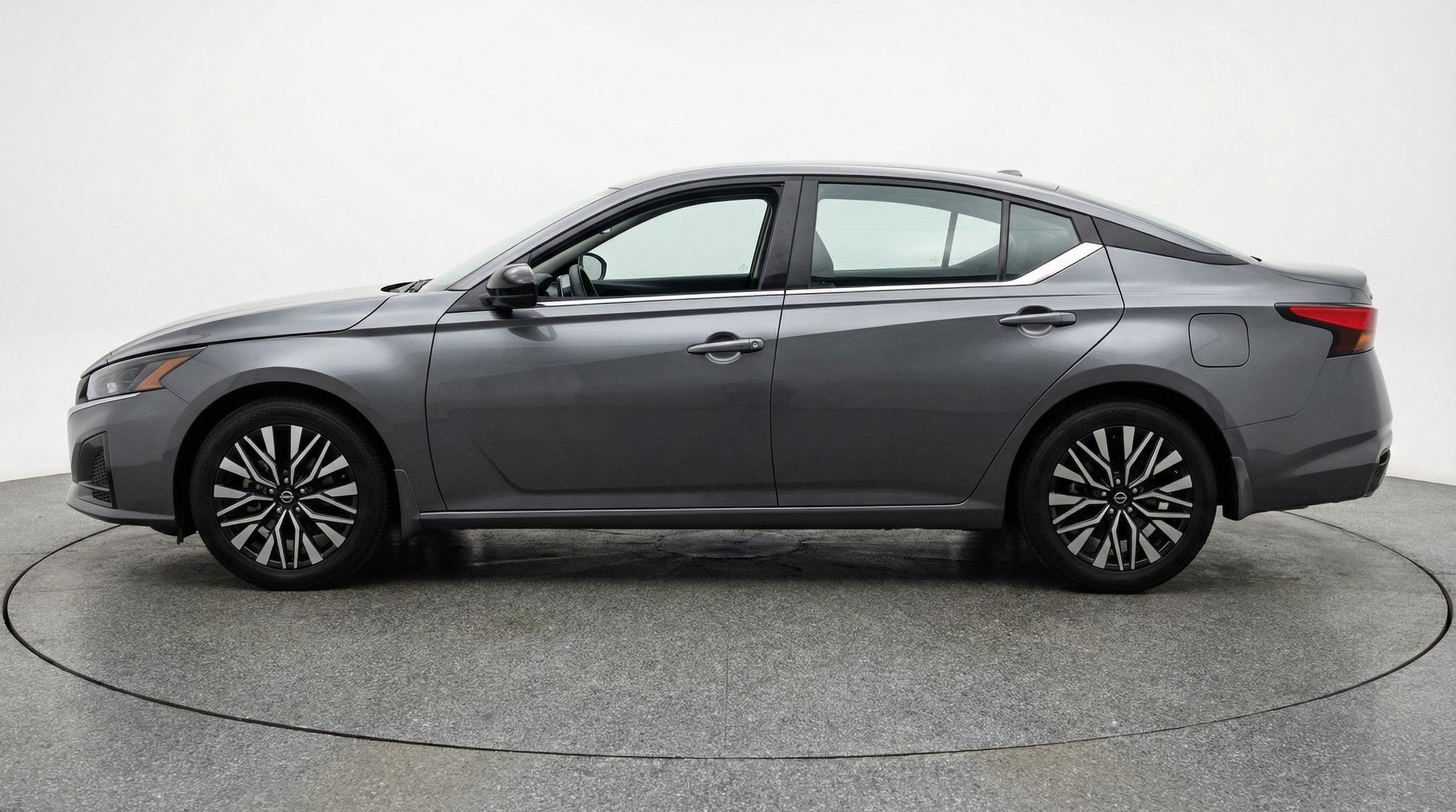 Thumbnail: 2025 Nissan Altima - 4