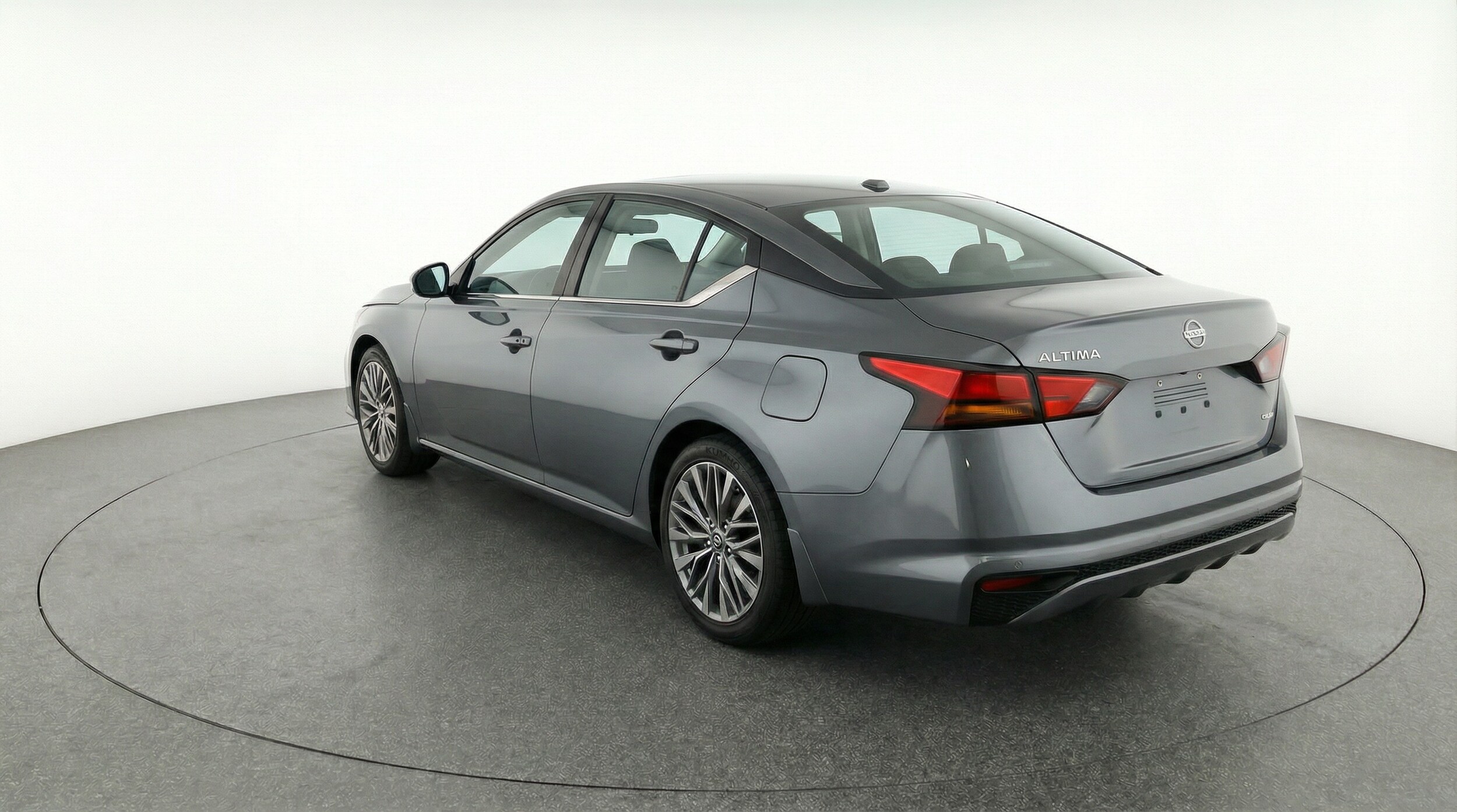 Thumbnail: 2025 Nissan Altima - 5