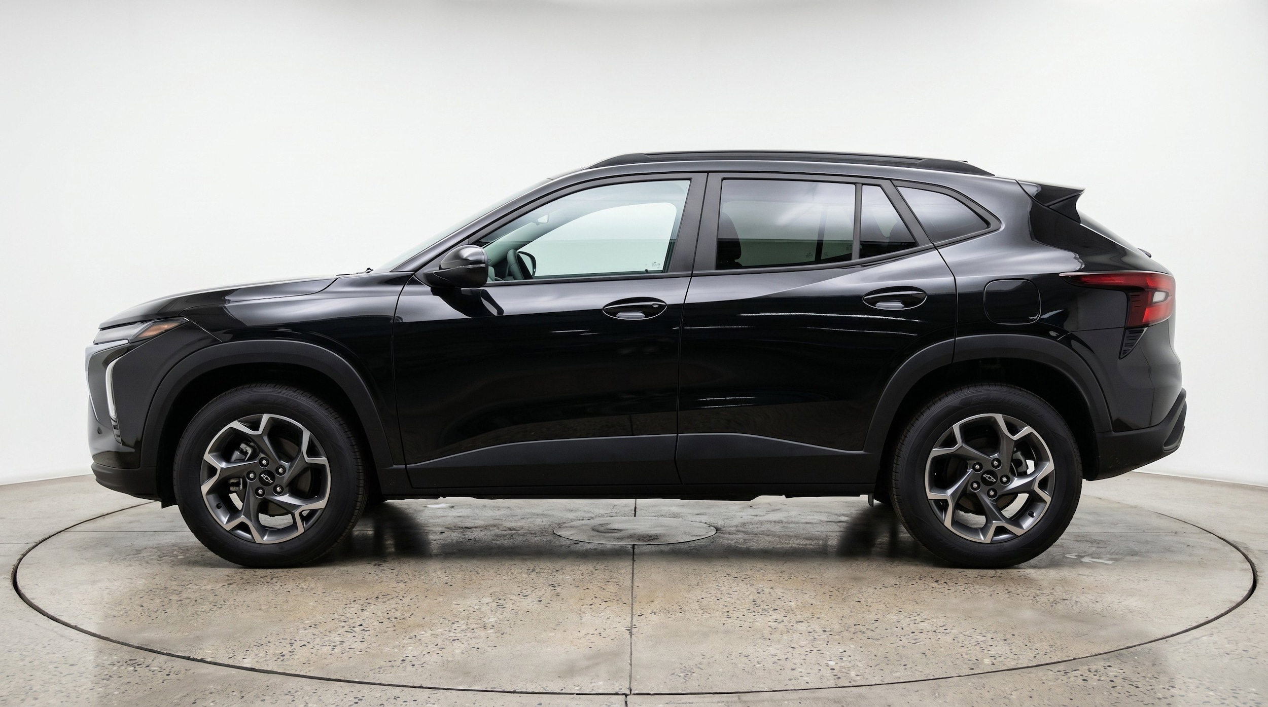 Thumbnail: 2025 Chevrolet Trax - 5