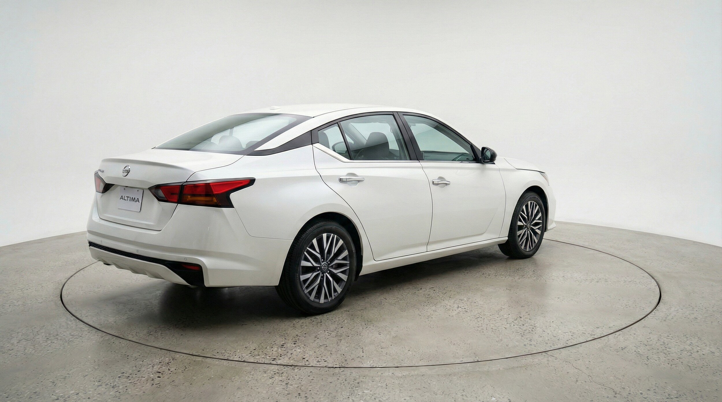 Thumbnail: 2025 Nissan Altima - 9