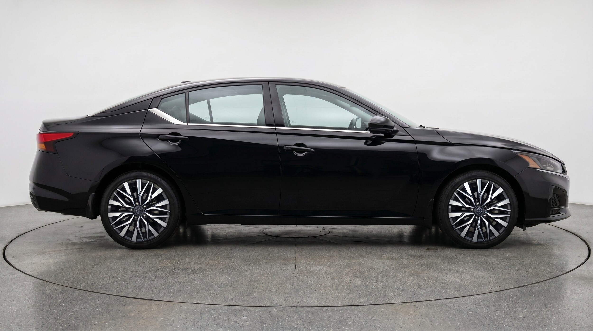 Thumbnail: 2025 Nissan Altima - 11