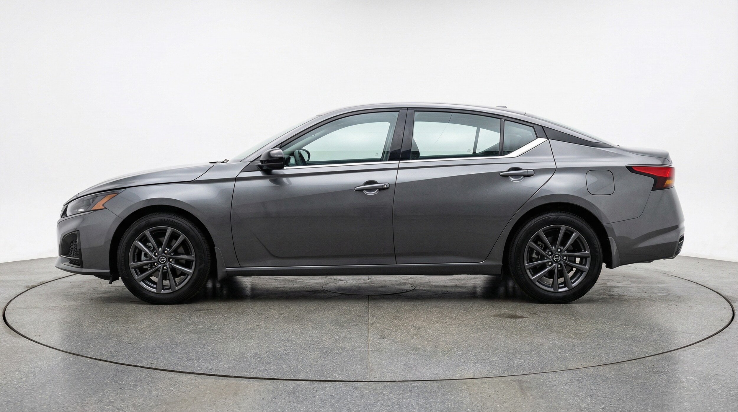 Thumbnail: 2025 Nissan Altima - 4