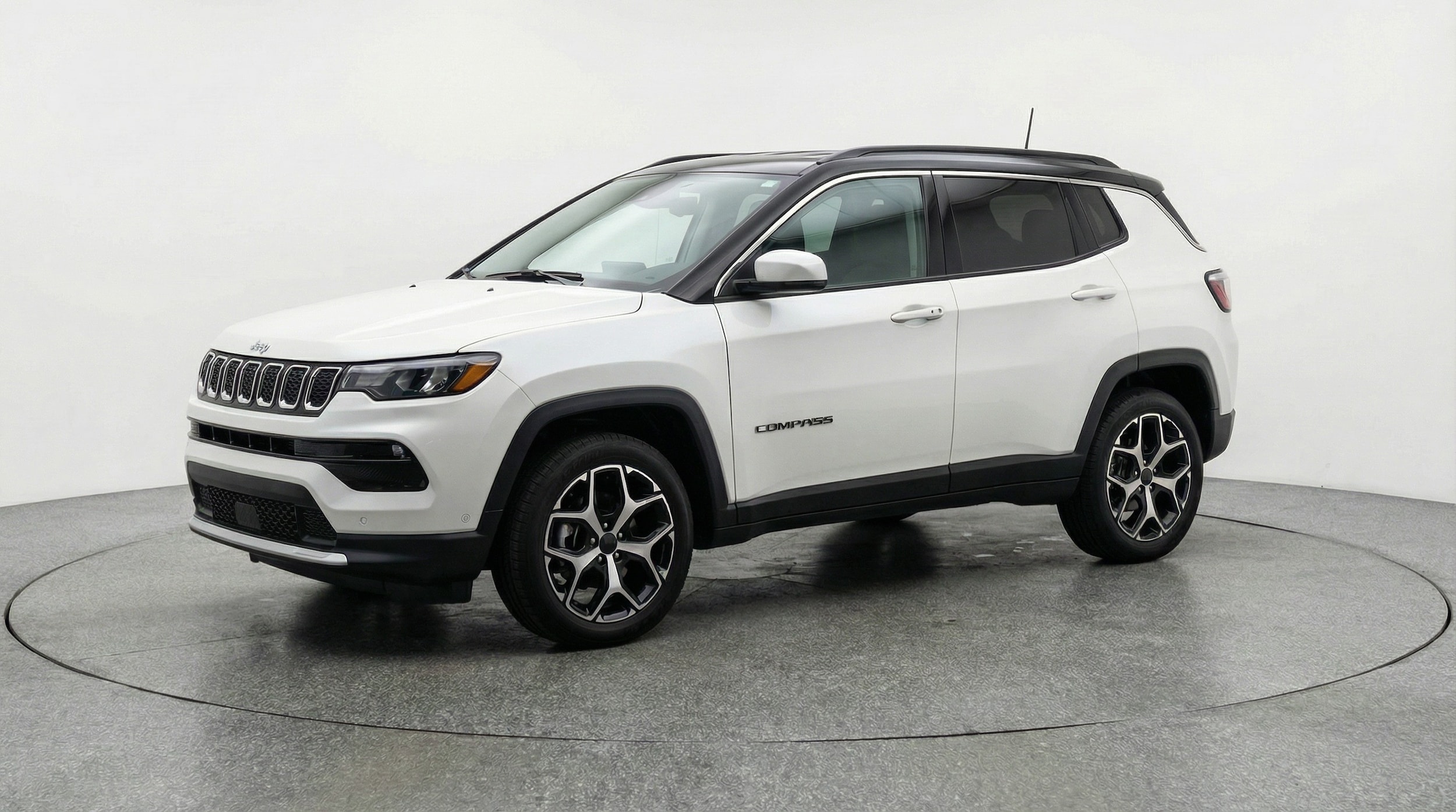 Thumbnail: 2025 Jeep Compass - 3