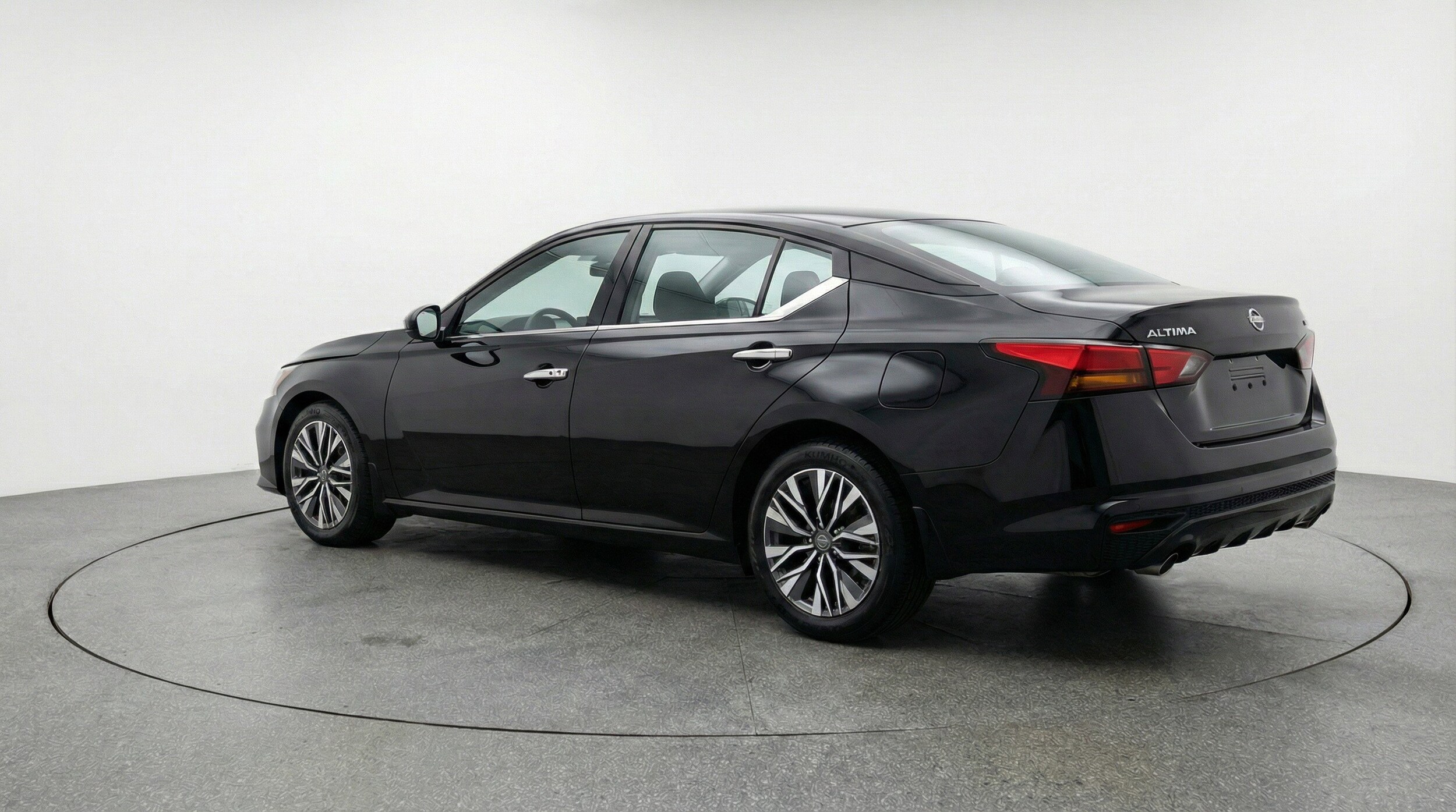 Thumbnail: 2025 Nissan Altima - 6