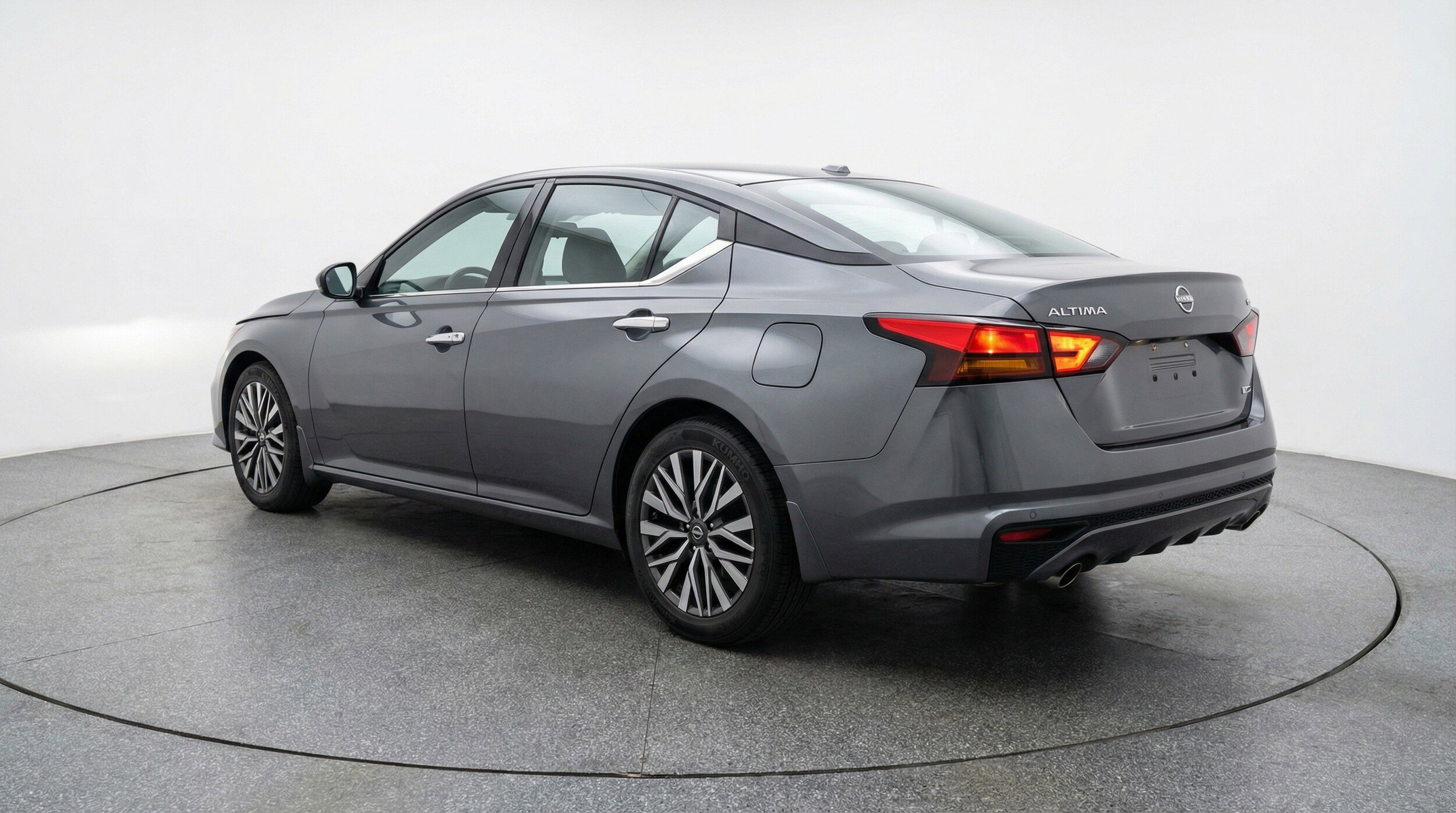 Thumbnail: 2025 Nissan Altima - 6