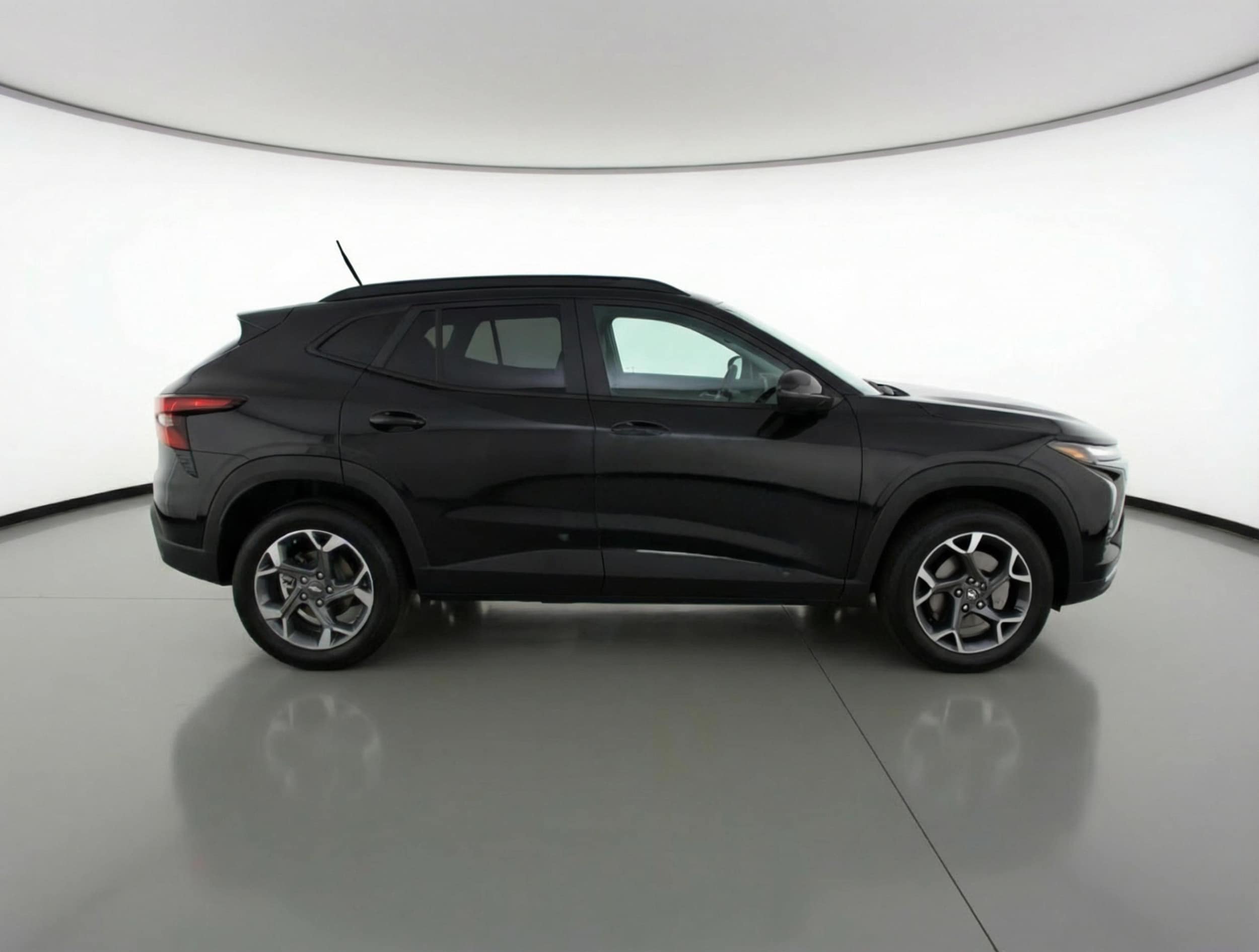 Thumbnail: 2025 Chevrolet Trax - 8