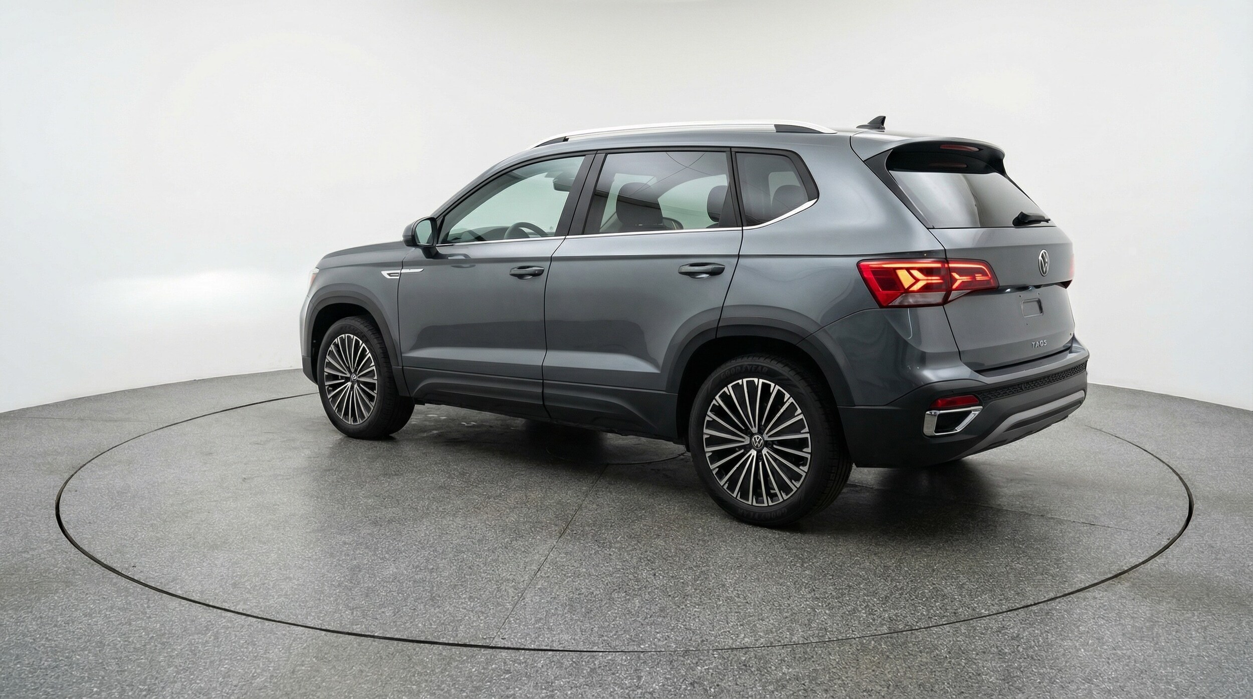 Thumbnail: 2025 Volkswagen Taos - 5