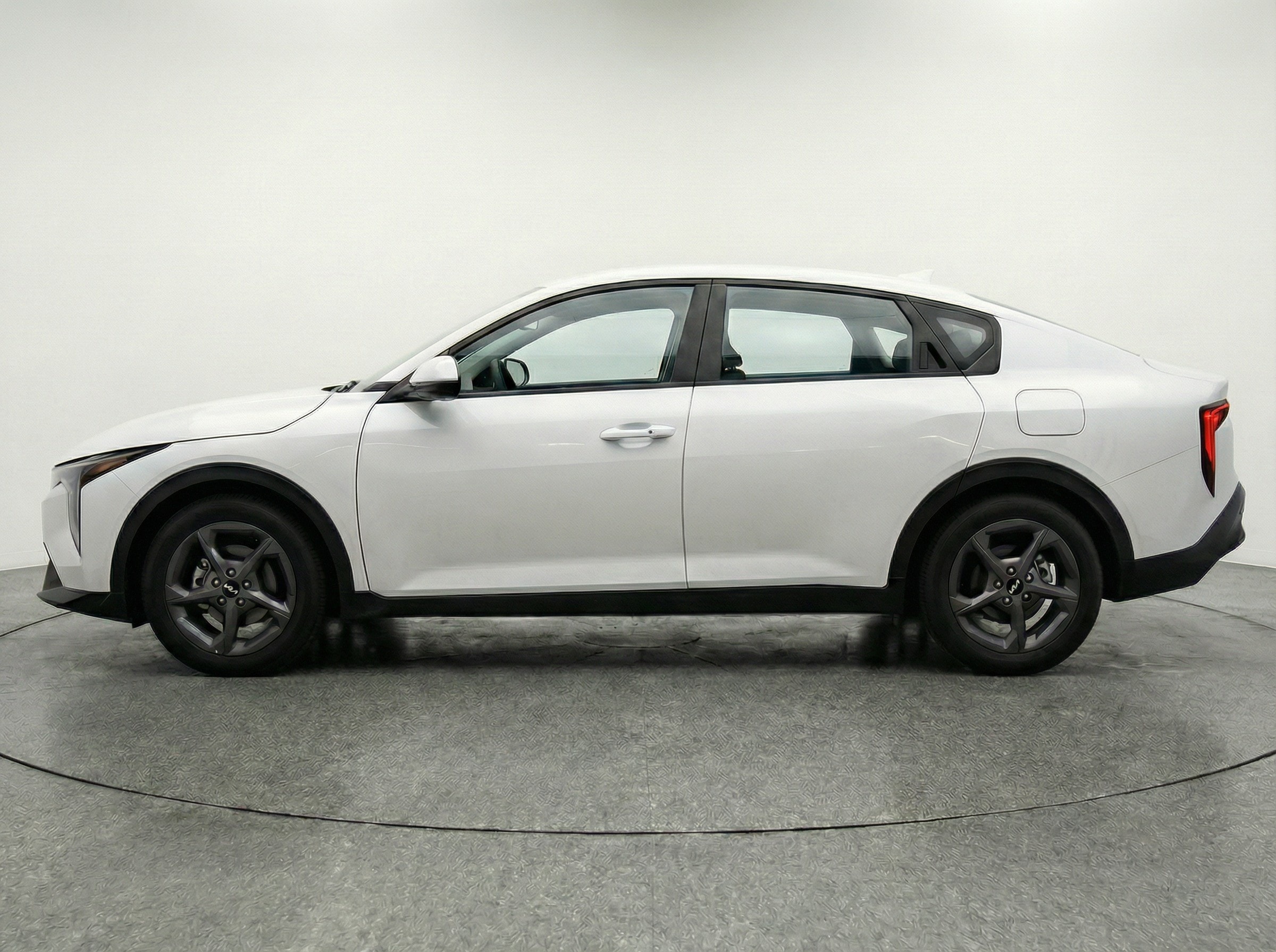 Thumbnail: 2025 Kia K4 - 4