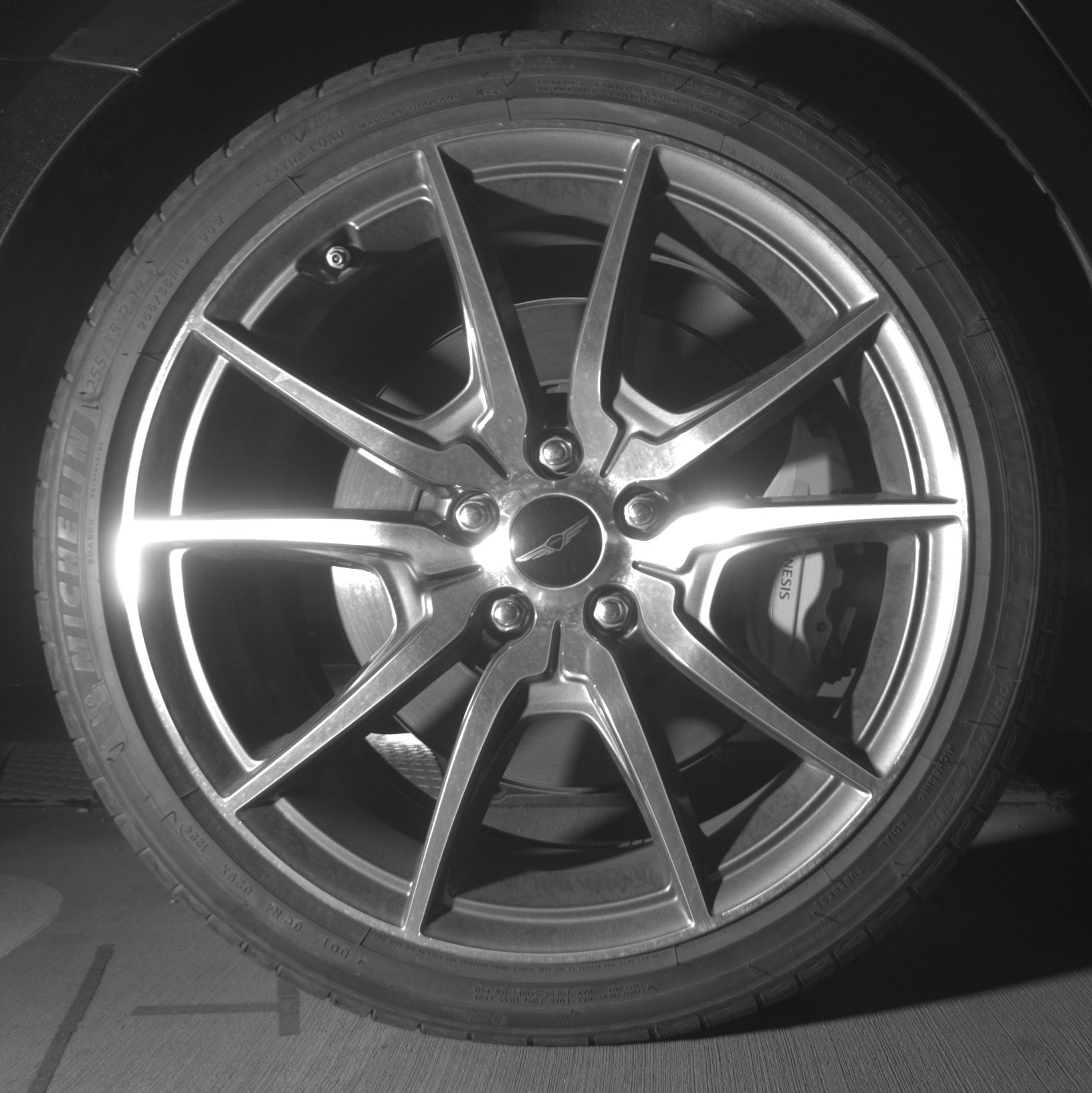 Thumbnail: 2025 Genesis G70 - 12